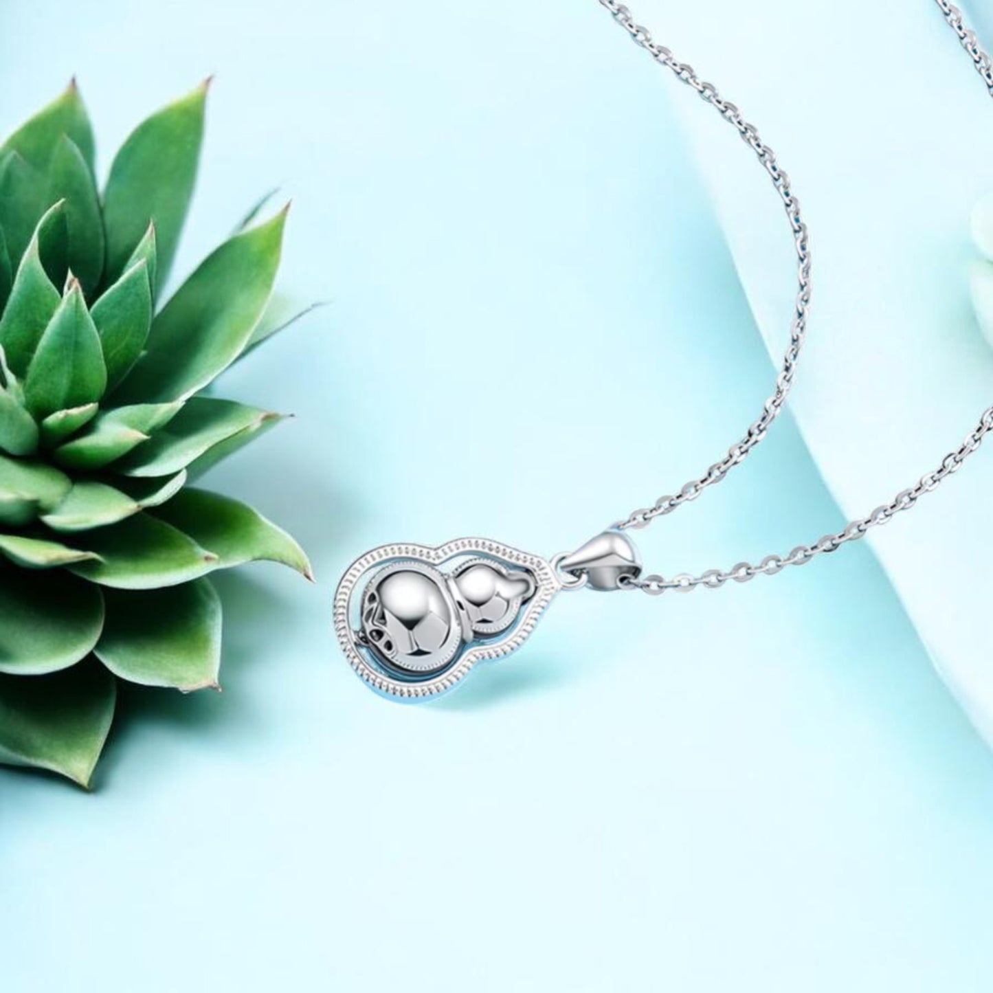 Pt950 Platinum Lucky Gourd Pendant