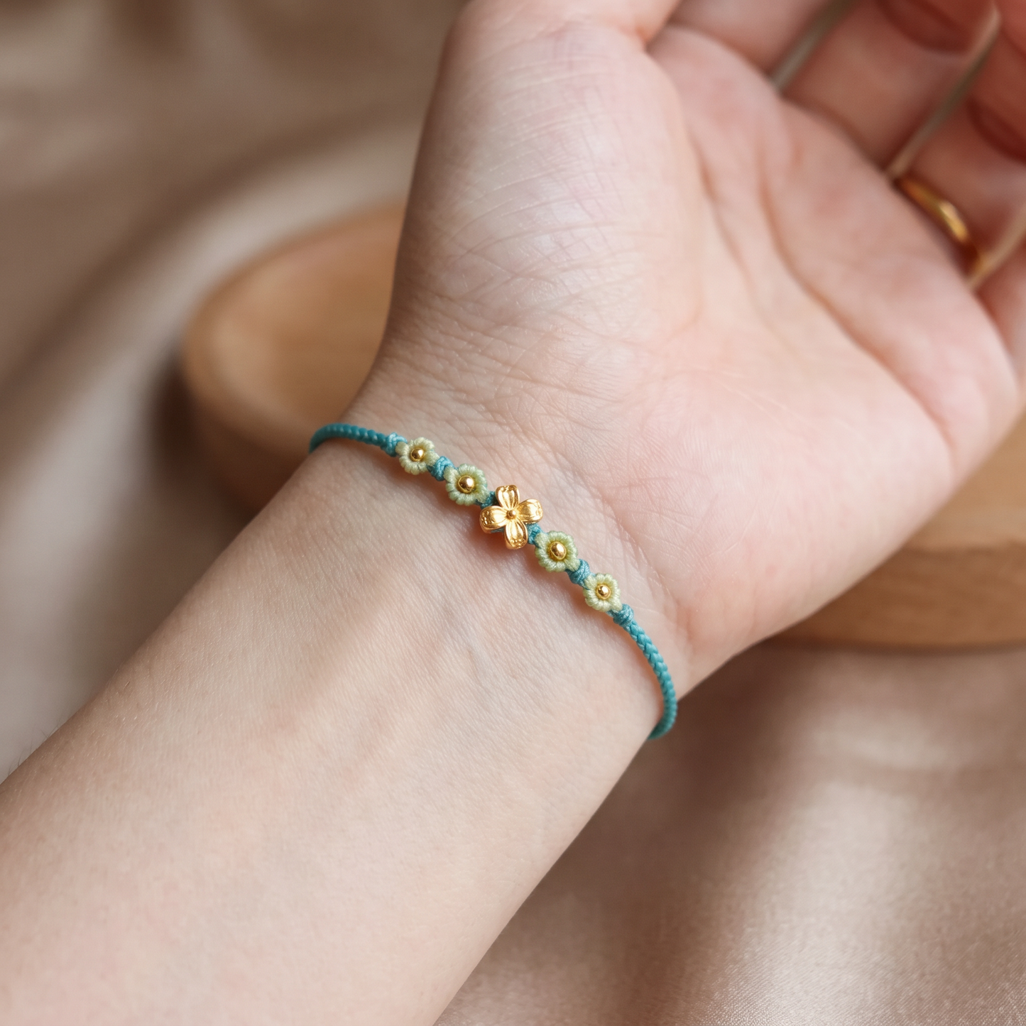 24K Fine Gold Colorful Flower Charm Ultra-Fine Adjustable Cord Bracelet