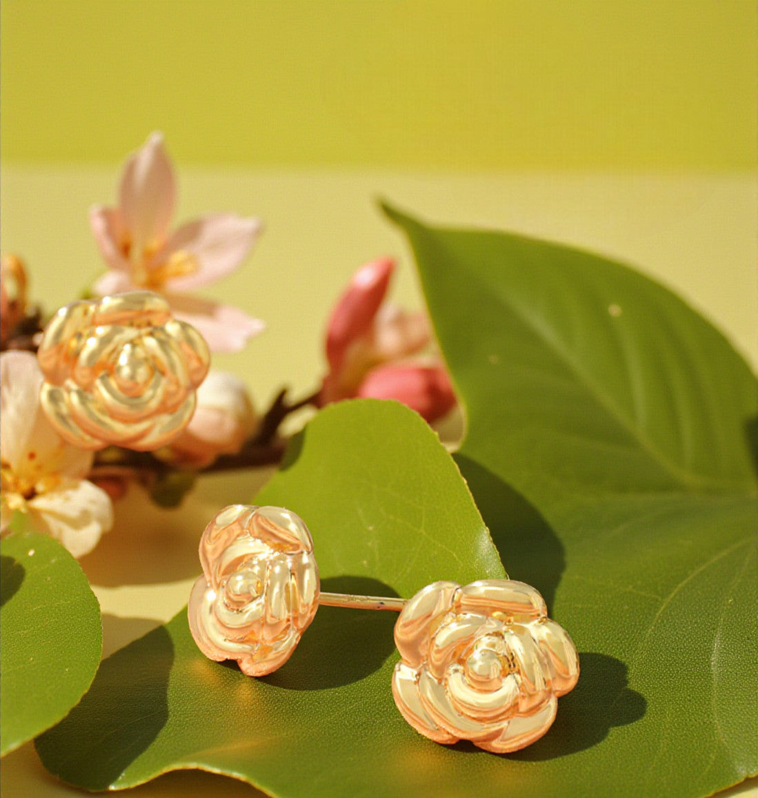 18K Gold Camellia and Rose Sweet Stud Earrings