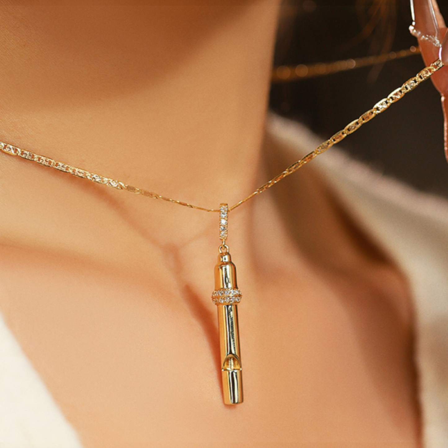 18K Gold Diamond Whistle High-end Unique Pendant