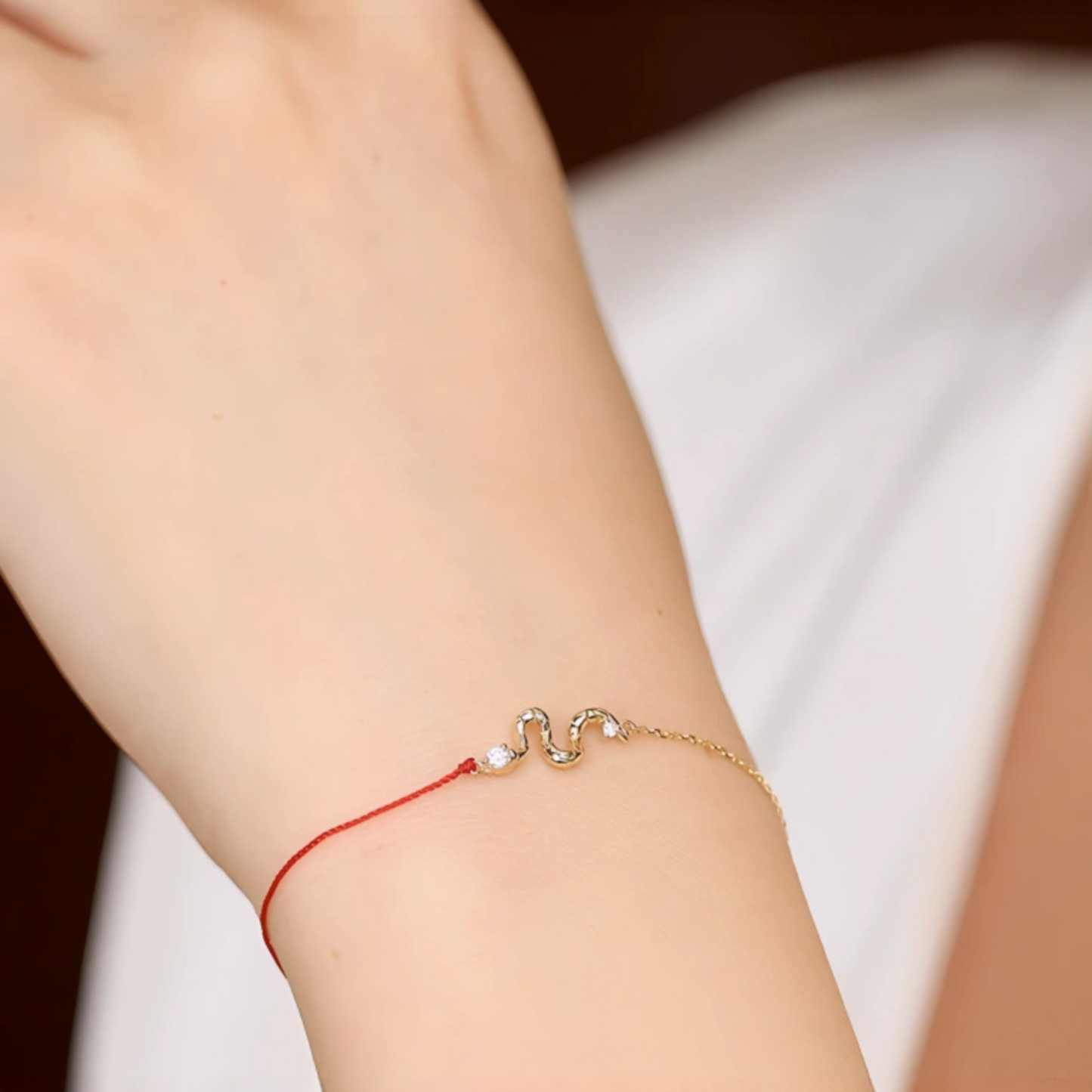 18K Gold Diamond Snake Simple Elegant Red Braided Bracelet