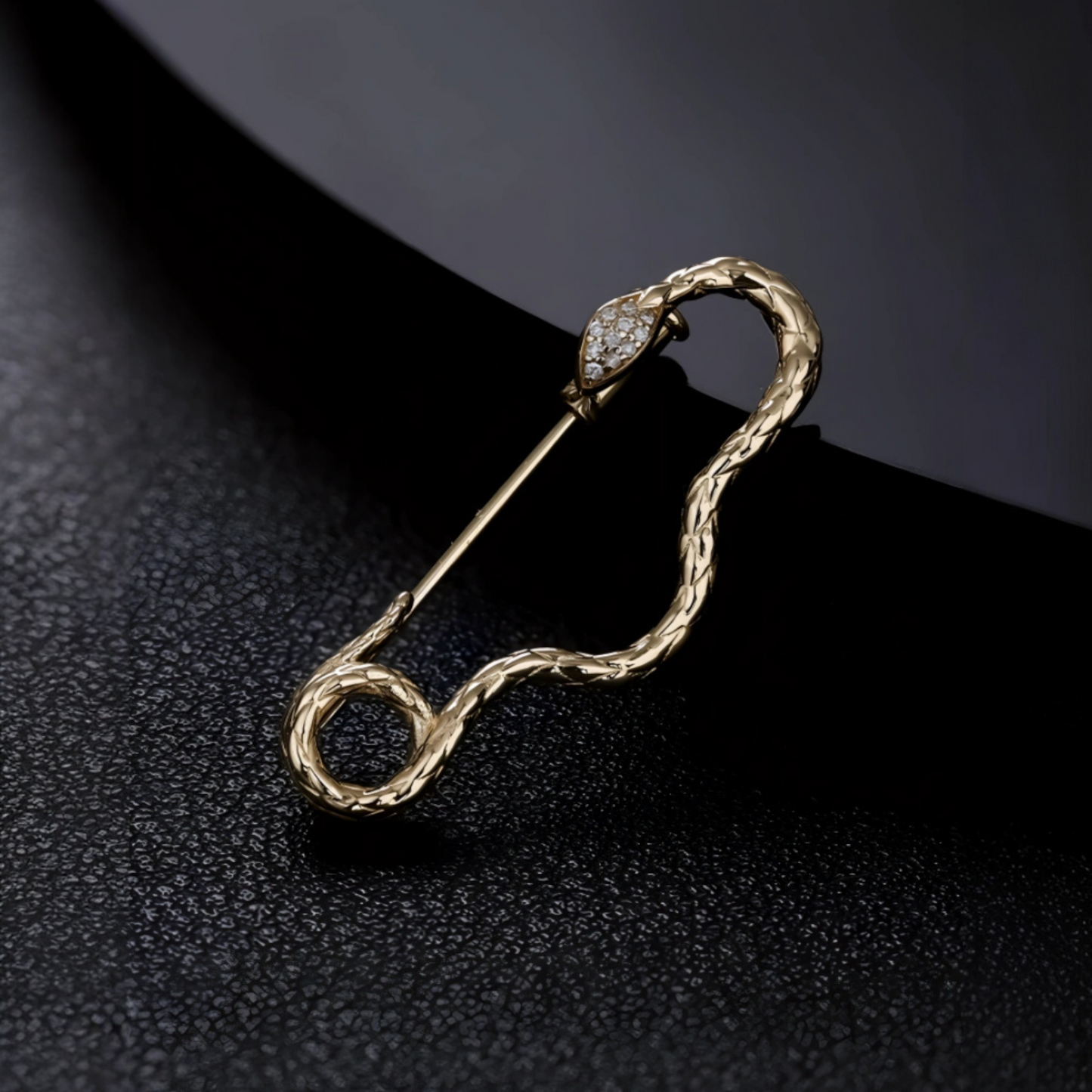 18K Gold Diamond Snake Shaped Brooch Pin Elegant Gift