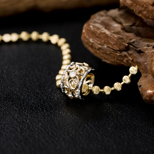 18K Gold Round Elegant Diamond Carving Ring Pendant