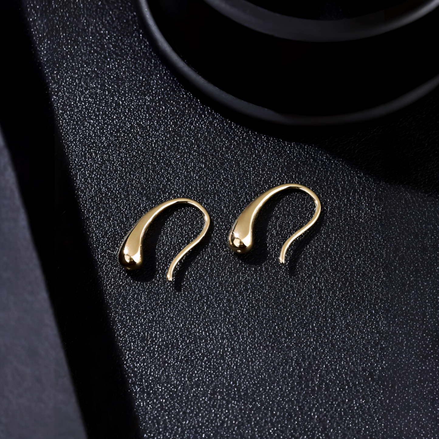 18K Gold Unique and Trendy Prince Rupert's drop Teardrop U-Shaped Hooks Earrings