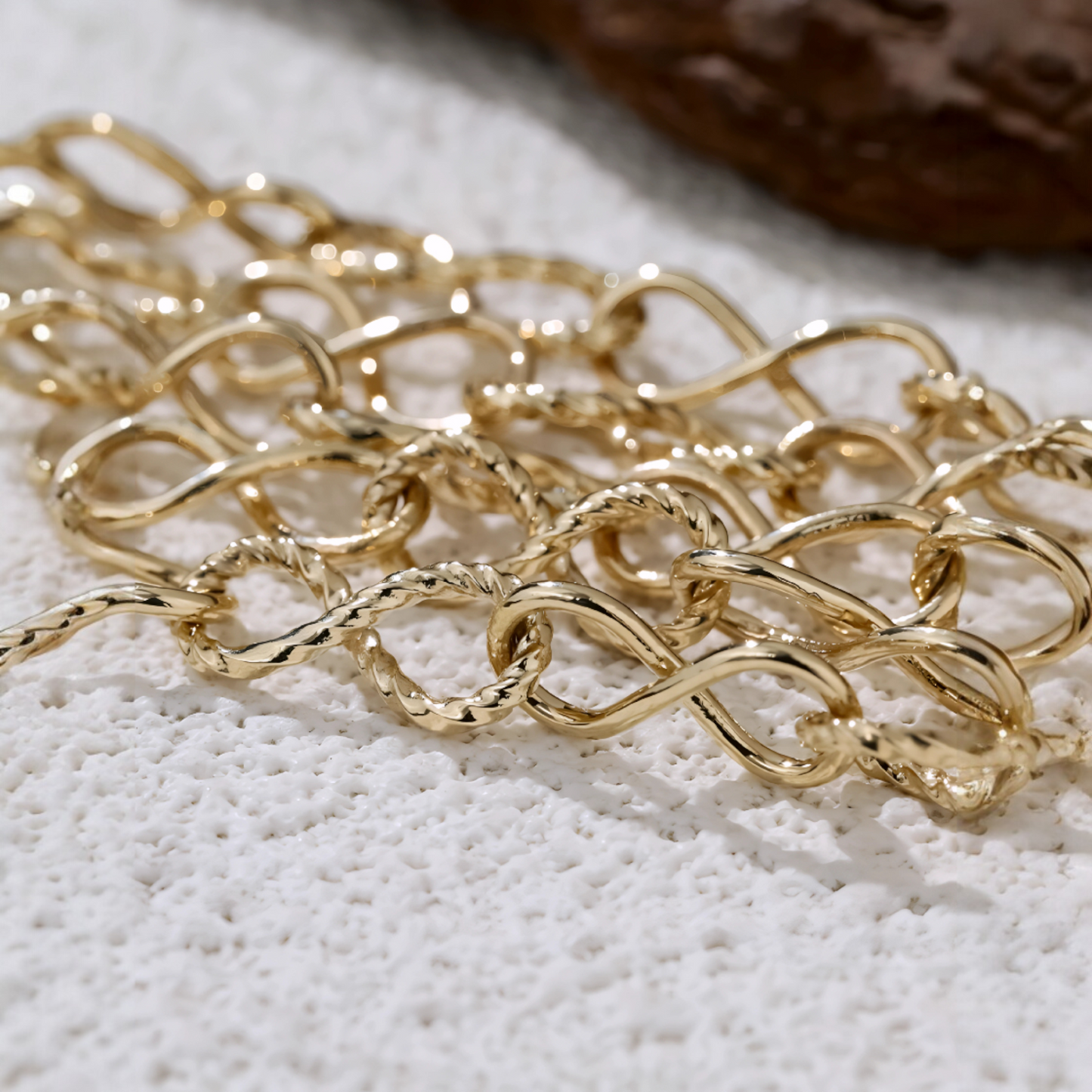 18K Real Gold Twisted Shape 8 Infinity Möbius Link Chain Bracelet and Necklace