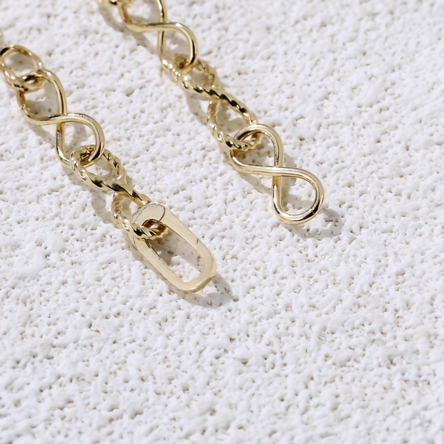 18K Real Gold Twisted Shape 8 Infinity Möbius Link Chain Bracelet and Necklace