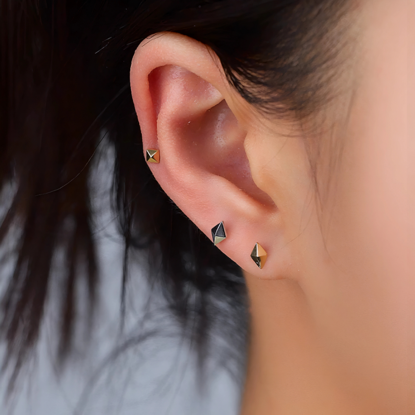 18K Gold Casual Square and Diamond-Shaped Studded Unisex Cartilage Screw Back Earrings