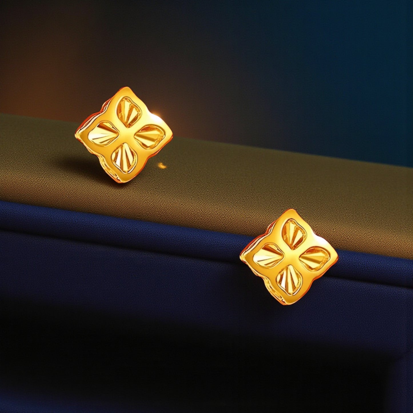 24K 999 Minimal Lucky Clover Stud Earrings