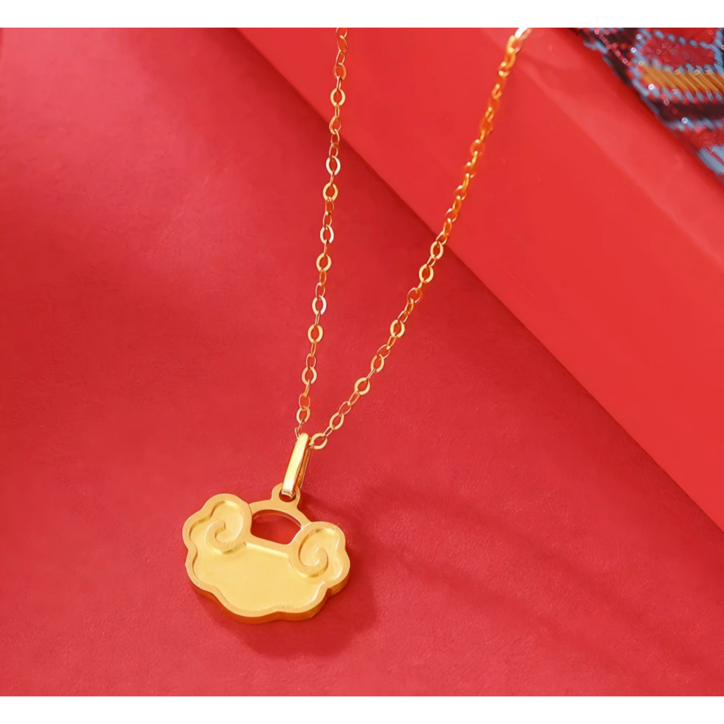 24K 999 Gold Luxurious Chinese Style Lucky Cloud Ruyi Lock Pendant