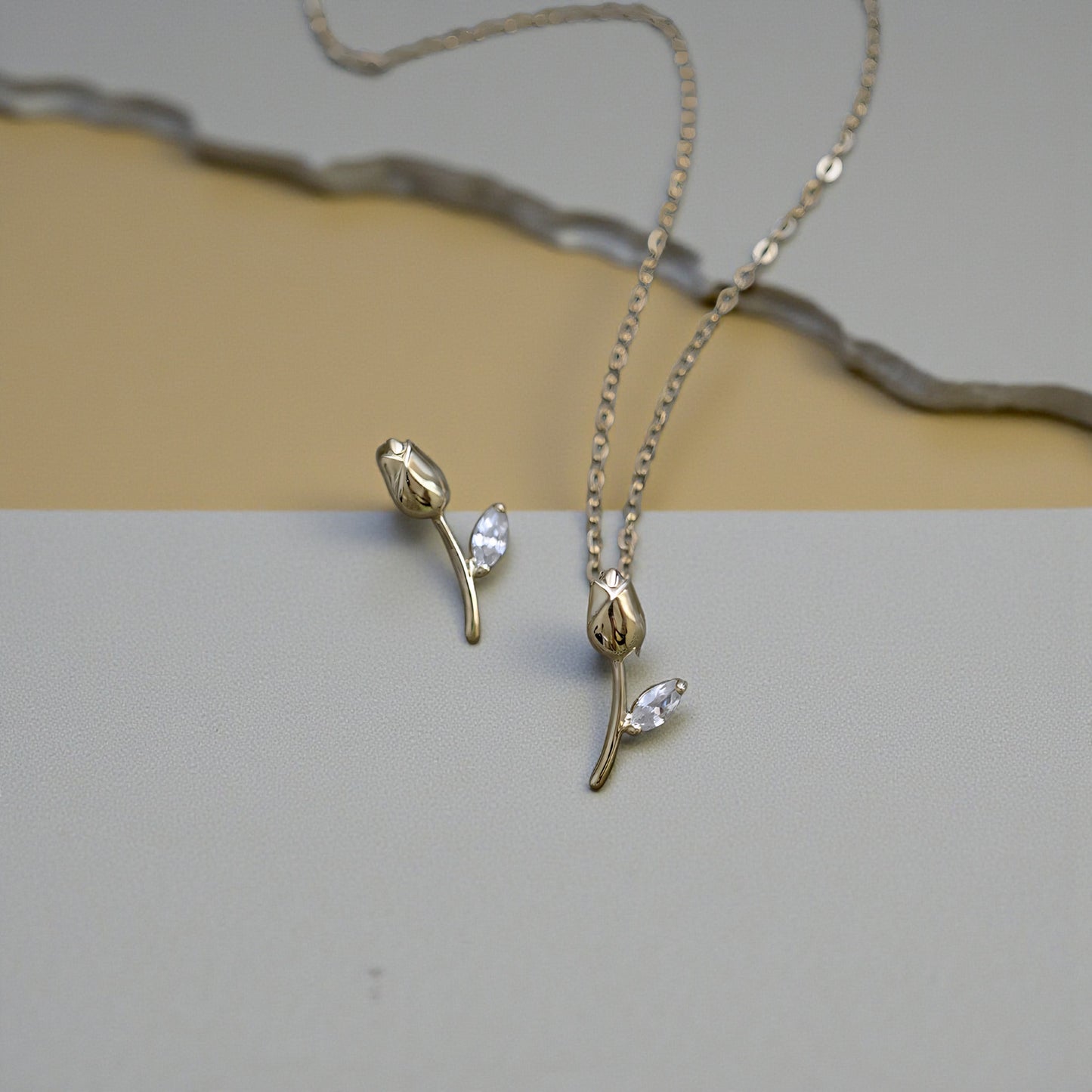 14K Gold Minimal Dainty Zircon Tulip Flower Pendant