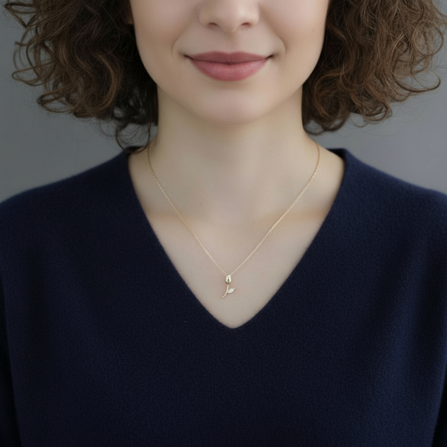 14K Gold Minimal Dainty Zircon Tulip Flower Pendant