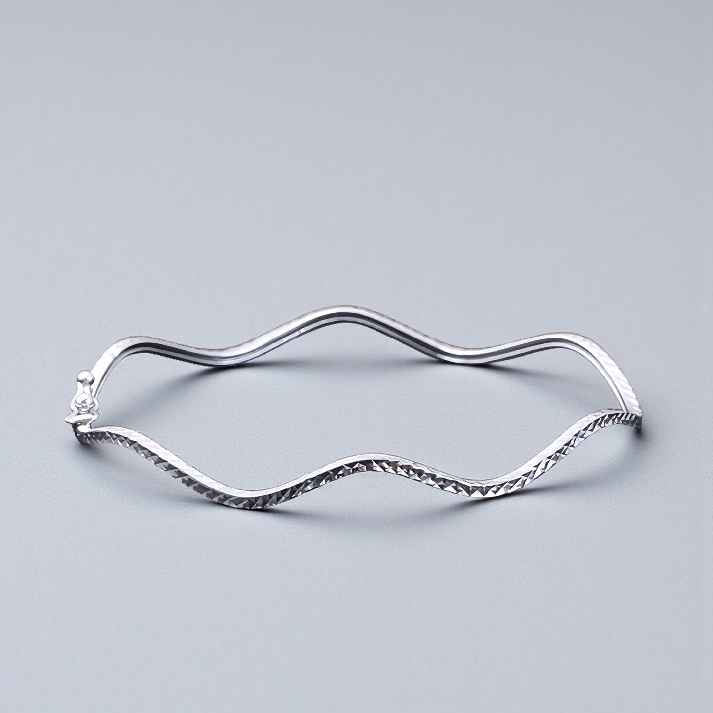 18K Yellow Gold Rose Gold Tri-Color Gold Elegant Bangle Wave Pattern Bracelet