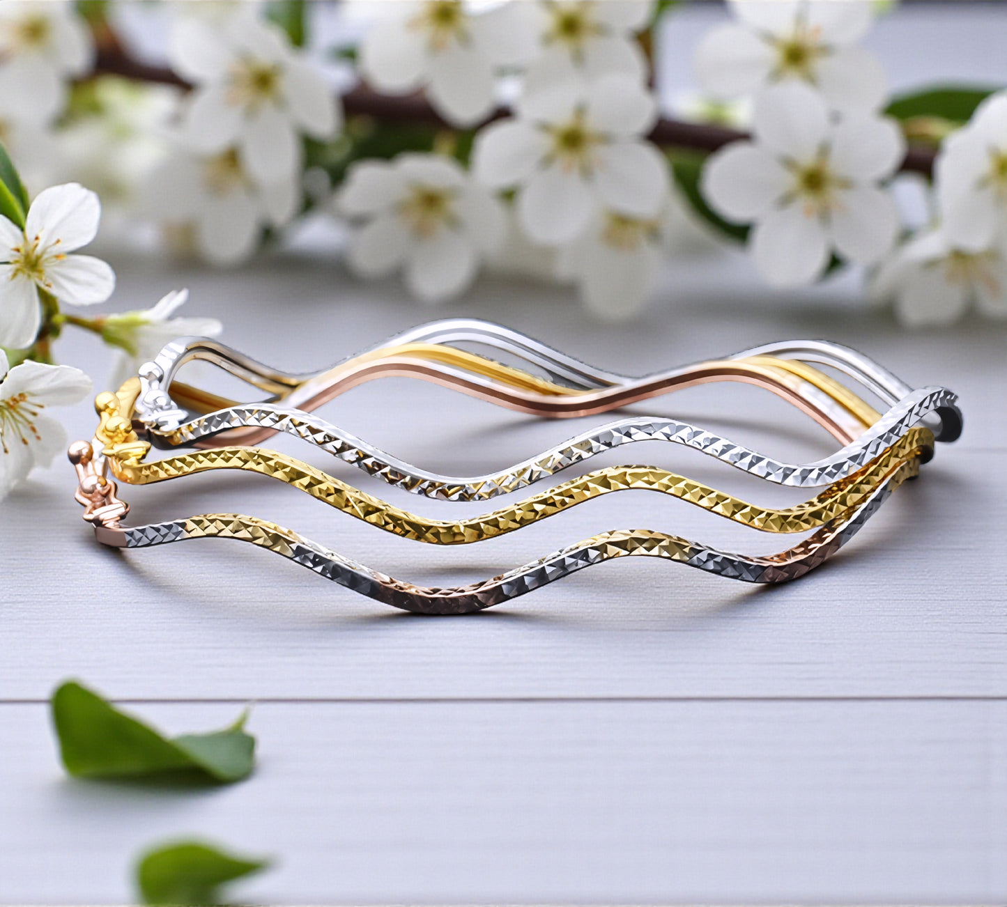 18K Yellow Gold Rose Gold Tri-Color Gold Elegant Bangle Wave Pattern Bracelet