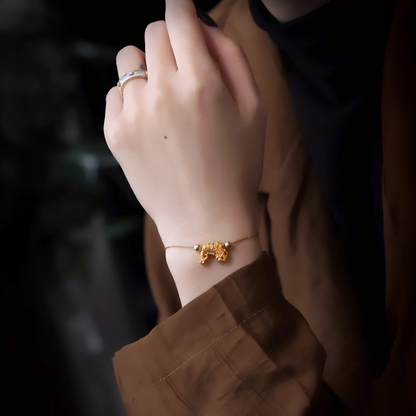 24K 999 Gold Ancient Vintage Style Engraved Fish Carp Mini D.I.Y Charm Pendant