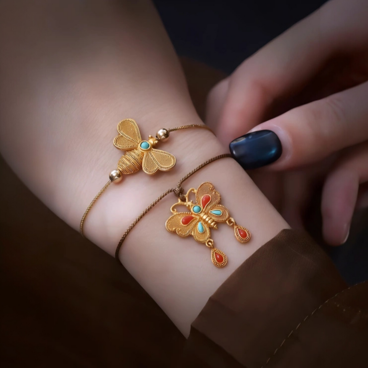 24K 999 Gold Ancient Vintage Cultural Craft Butterfly and Bee Pendant