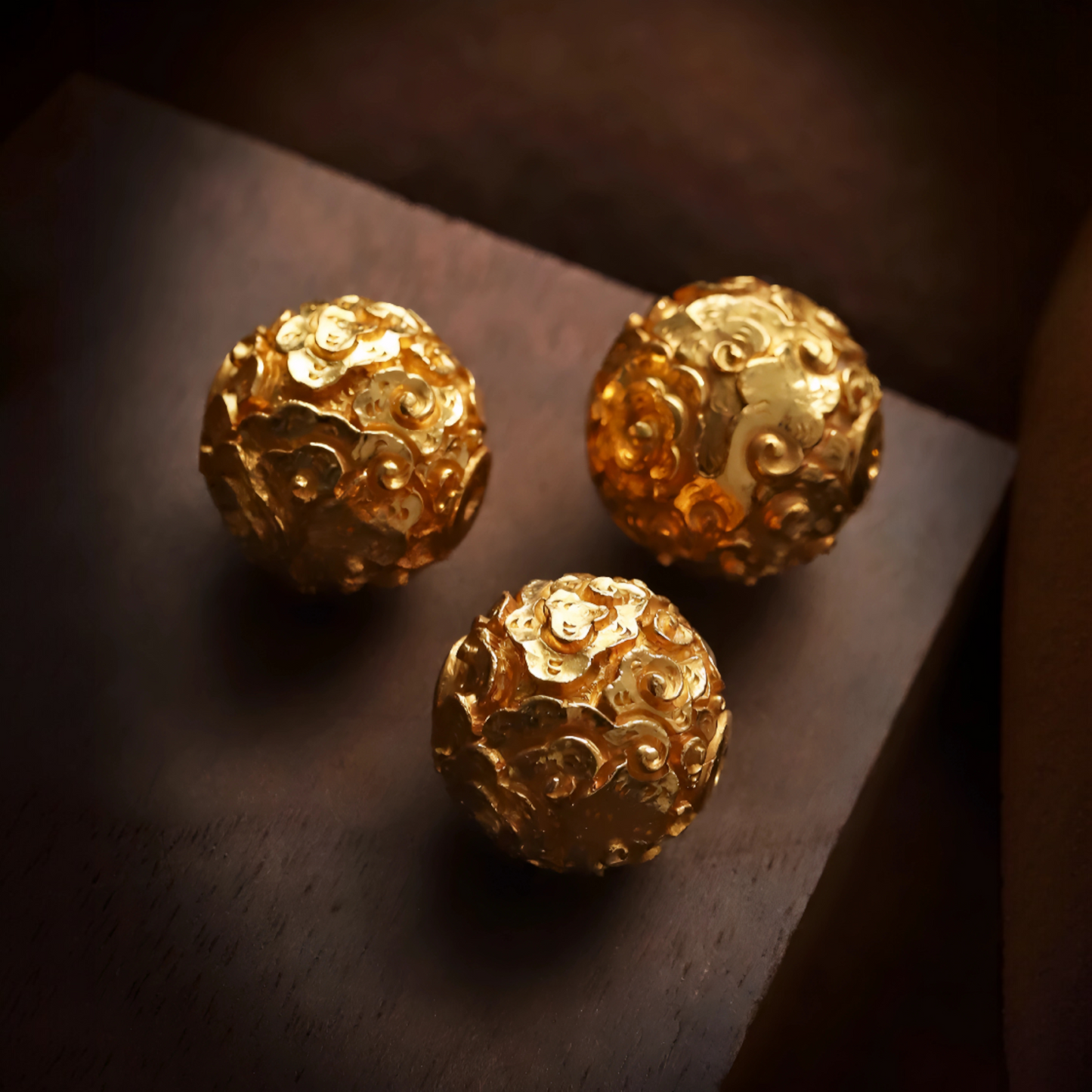 24K 999 Gold Ancient Vintage Engraved Lucky Cloud Pattern Round Bead Charm Spacer Pendant