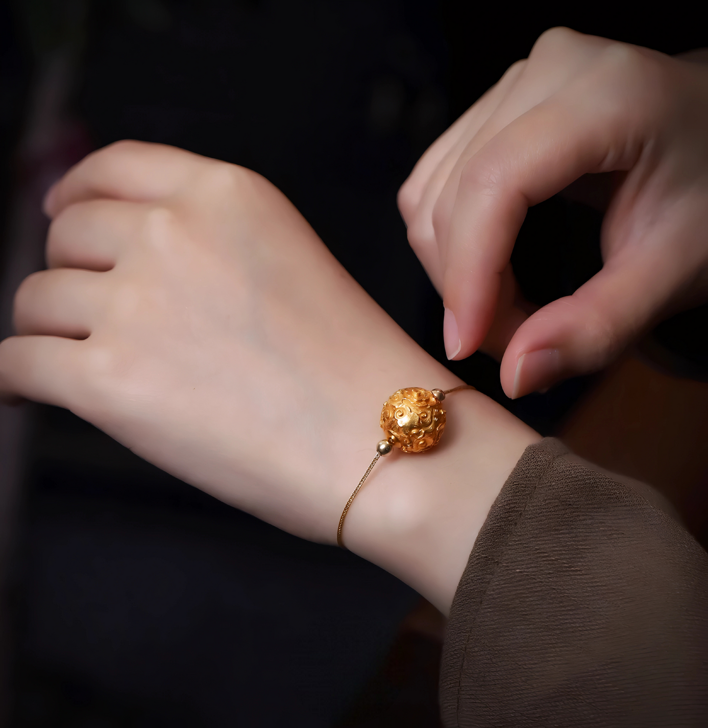 24K 999 Gold Ancient Vintage Engraved Lucky Cloud Pattern Round Bead Charm Spacer Pendant