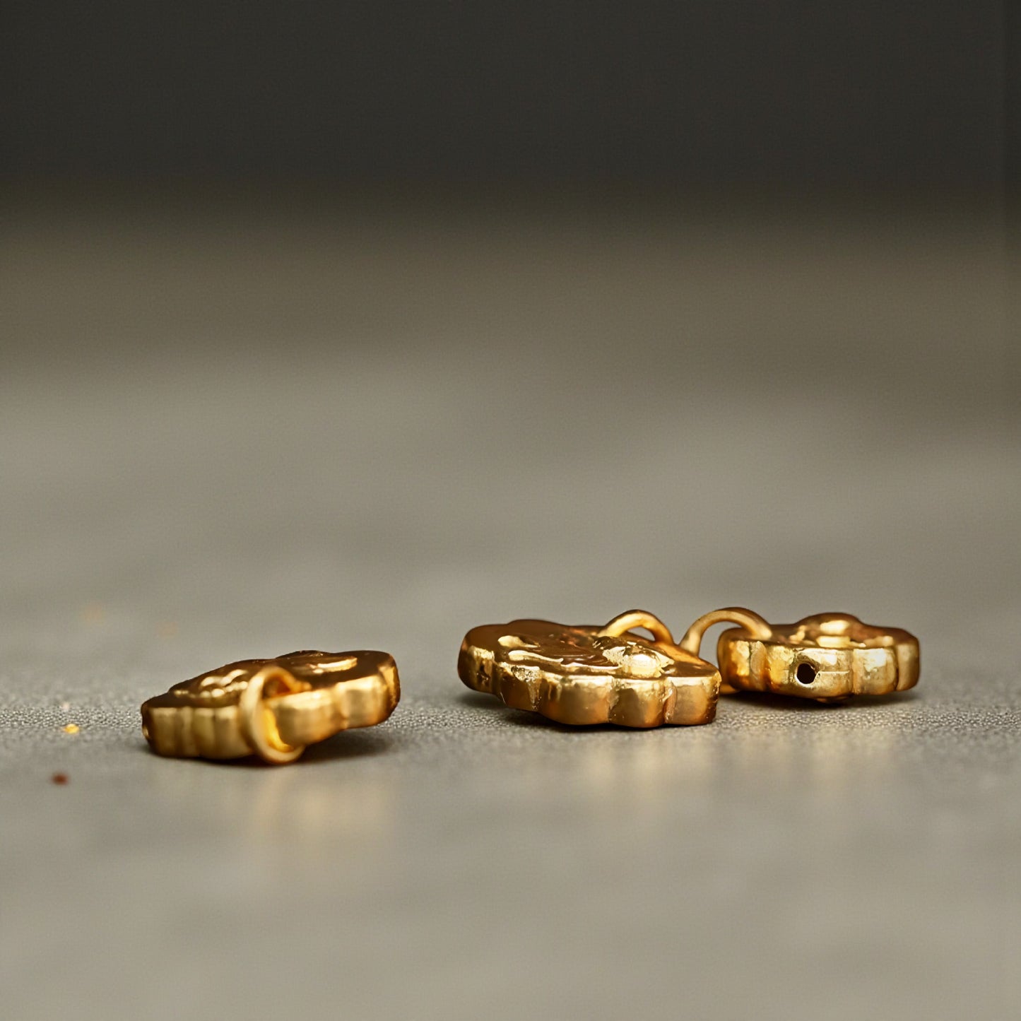 24K 999 Gold Small Lucky Ruyi Lock Handmade Goldfish Engraved D.I.Y Charm Pendant