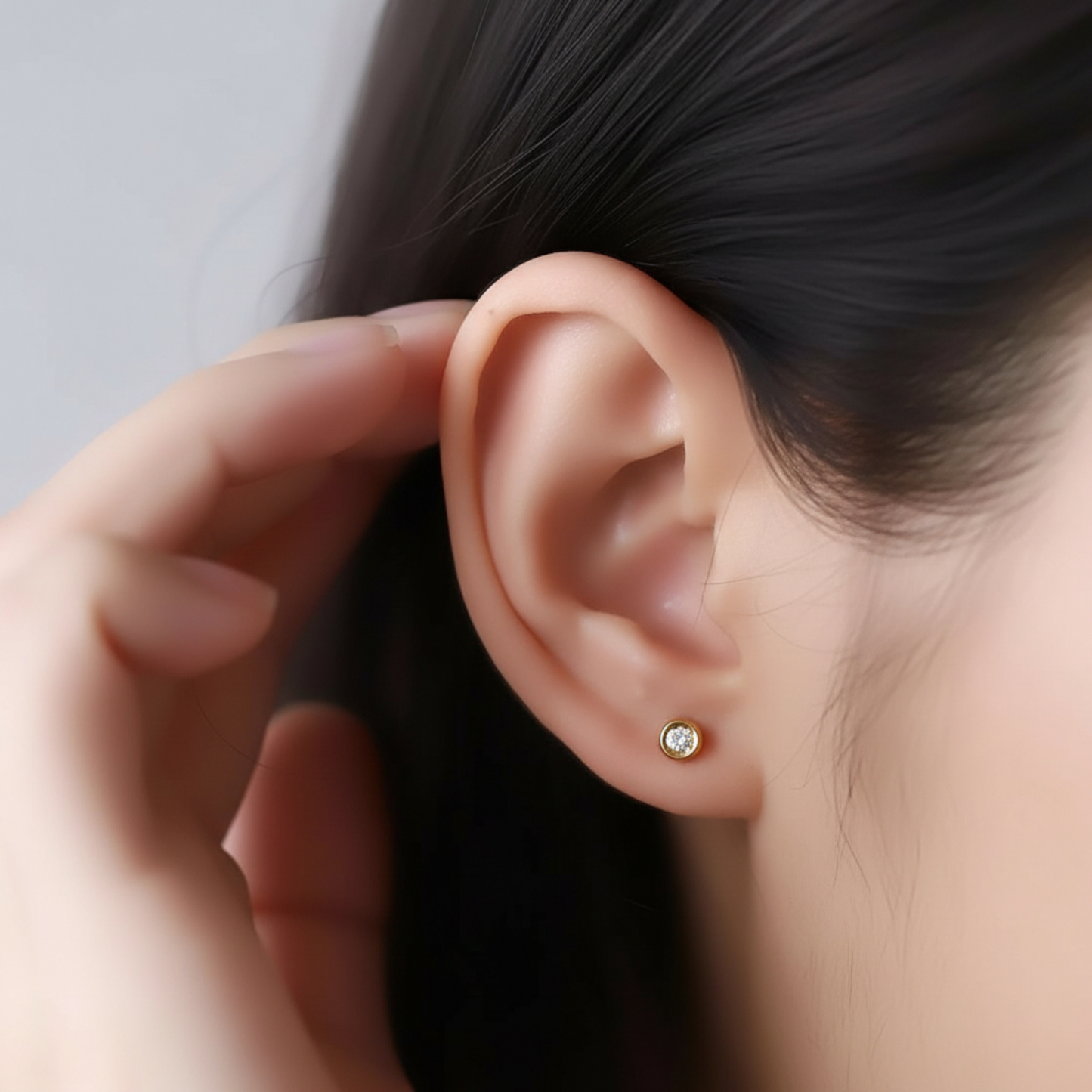 24K 999 Gold Minimal Minimalist Round Diamond Stud Earrings