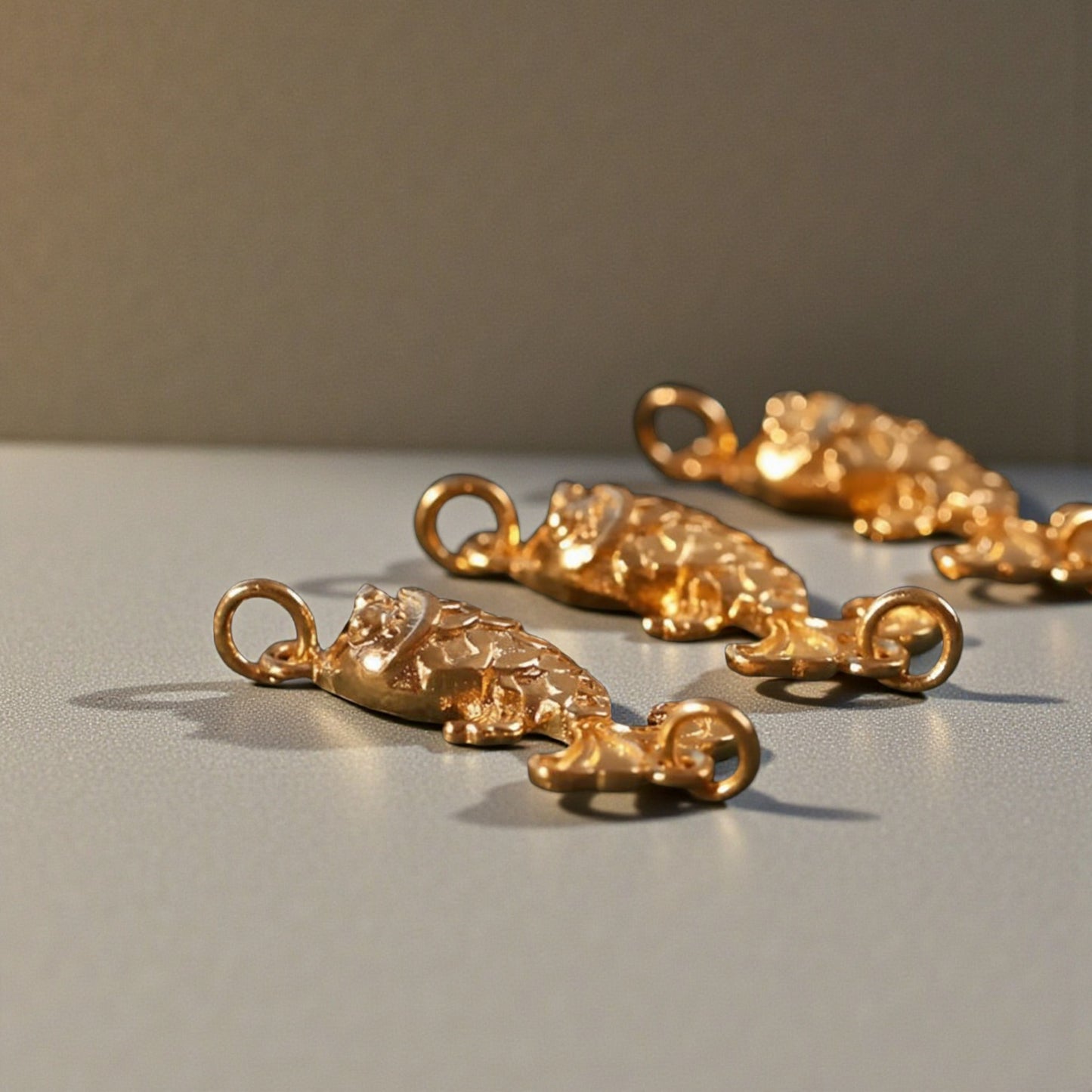 24K 999 Gold Engraved Double Hook Goldfish Fish Spacer D.I.Y Charm Accessories