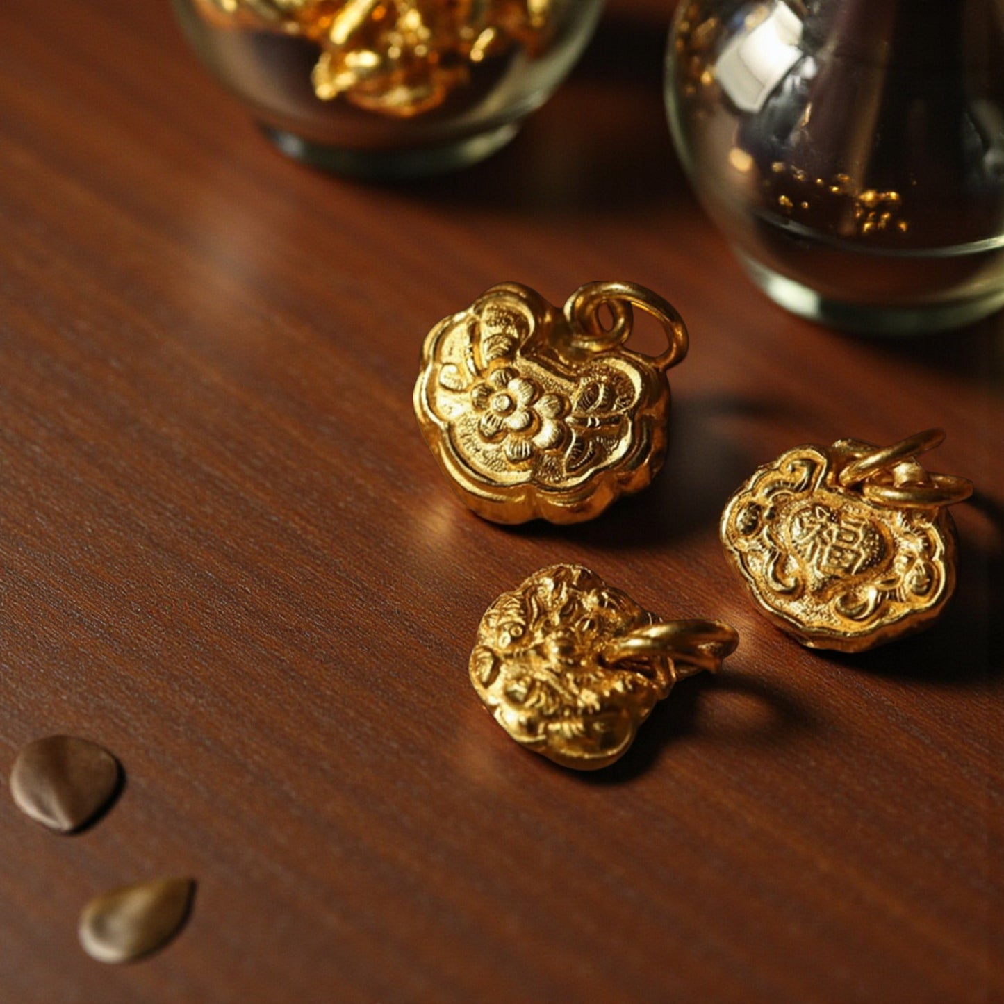 24K Gold 999 Hand-Engraved Ruyi Lock Keepsake Pendant Great Gift for Baby Shower