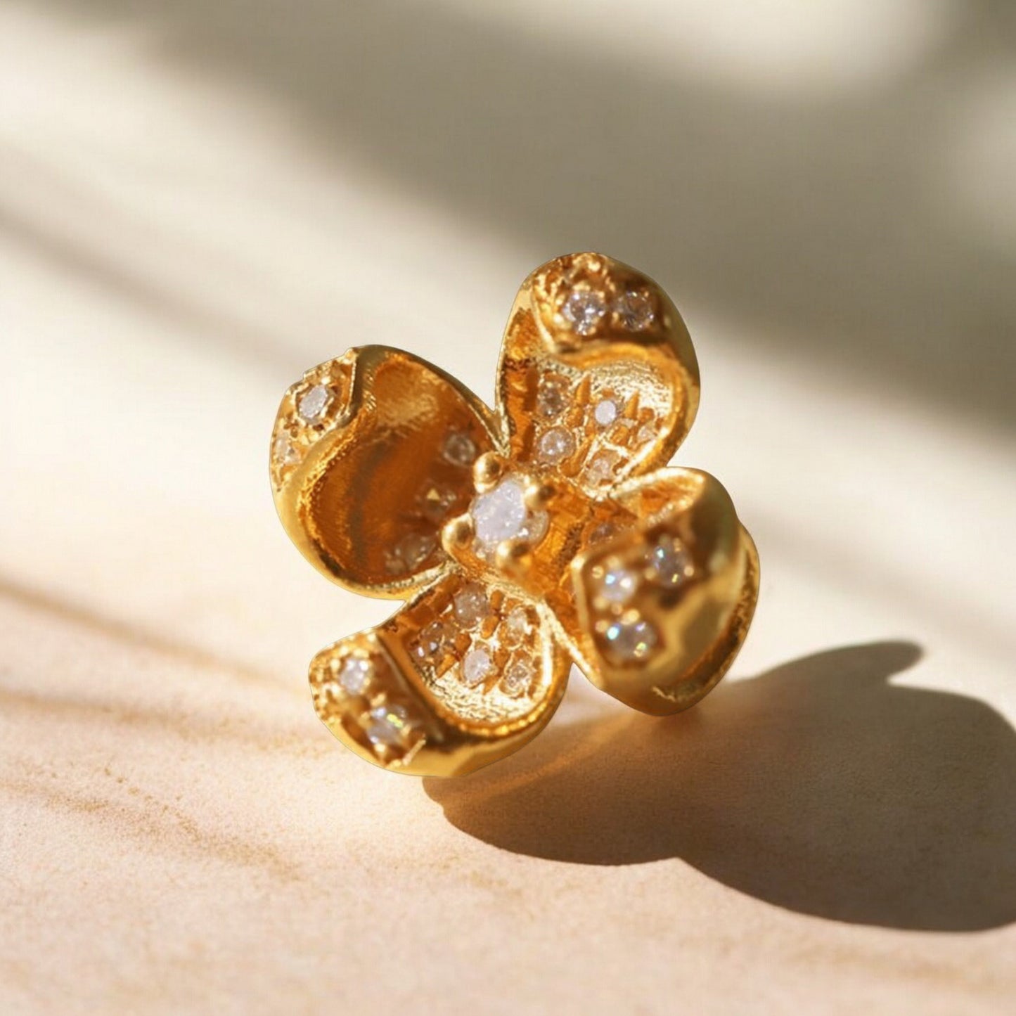 18K Gold Four-Leaf Clover Mini Blooming Flower Natural Diamond D.I.Y Charm Accessories