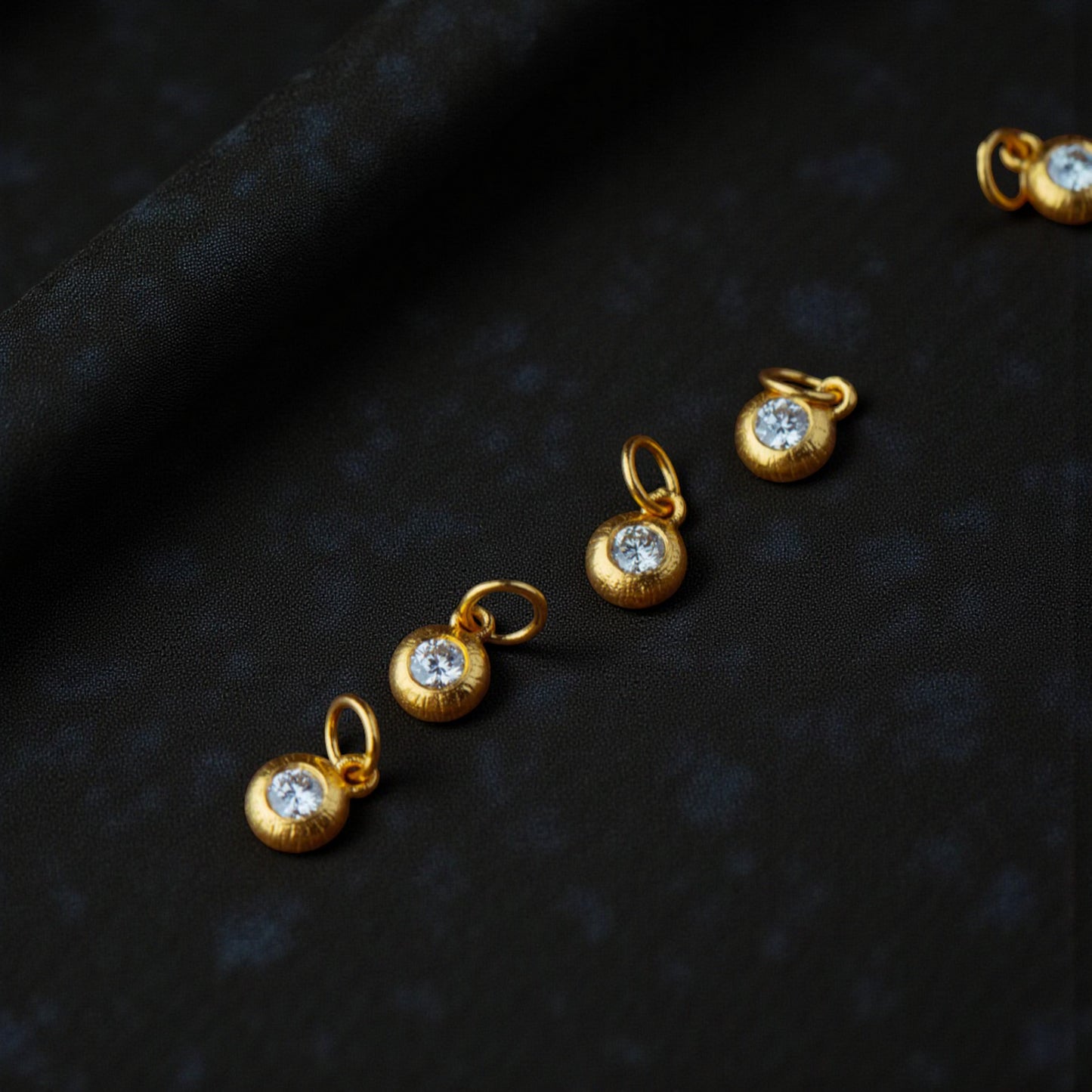 24K 999 Pure Gold Diamond Round Bead D.I.Y Charm Pendant