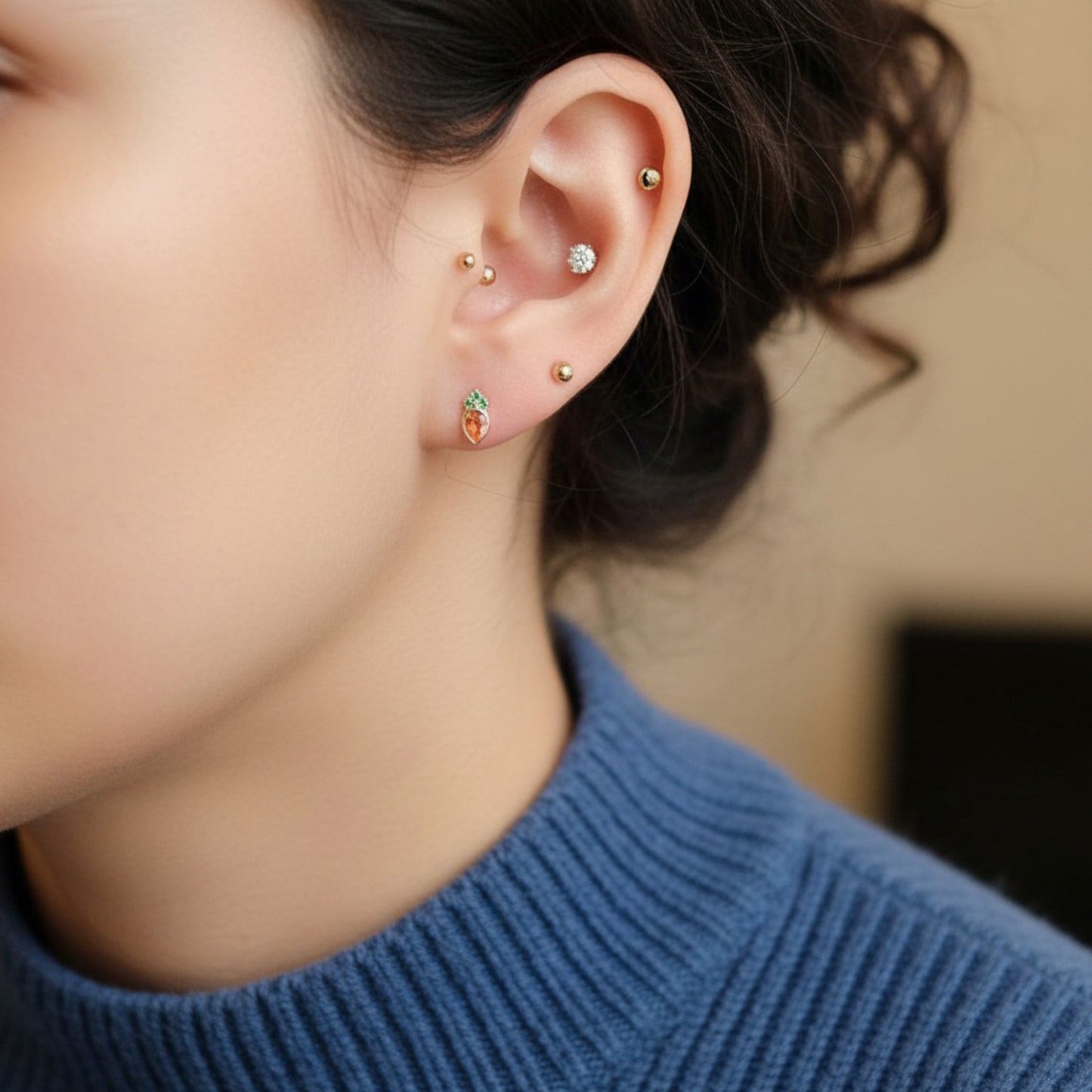 10K Real Gold Champagne Color Cute Carrot Stud Screw On Earrings
