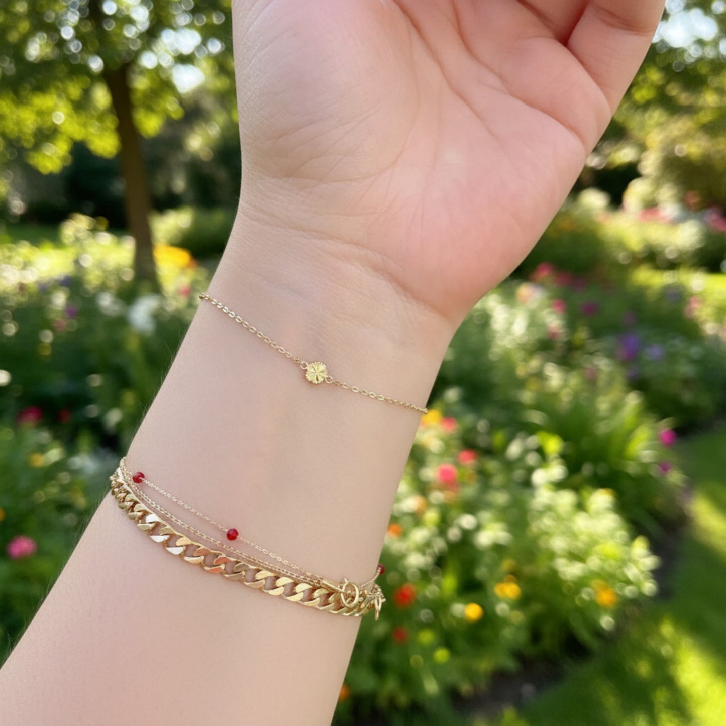 14K Gold Minimal Sparkling Laser-Cut Round Flower and Butterfly Gold Bracelet