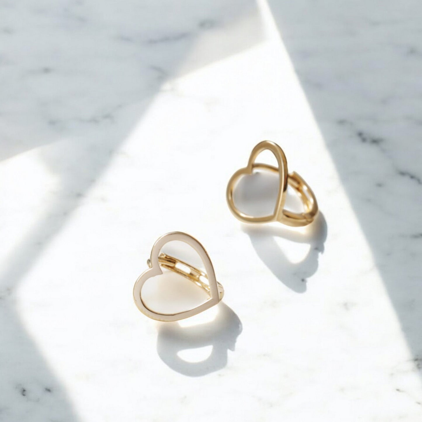 10K Pure Gold Elegant Heart-Shaped Cuff Earrings