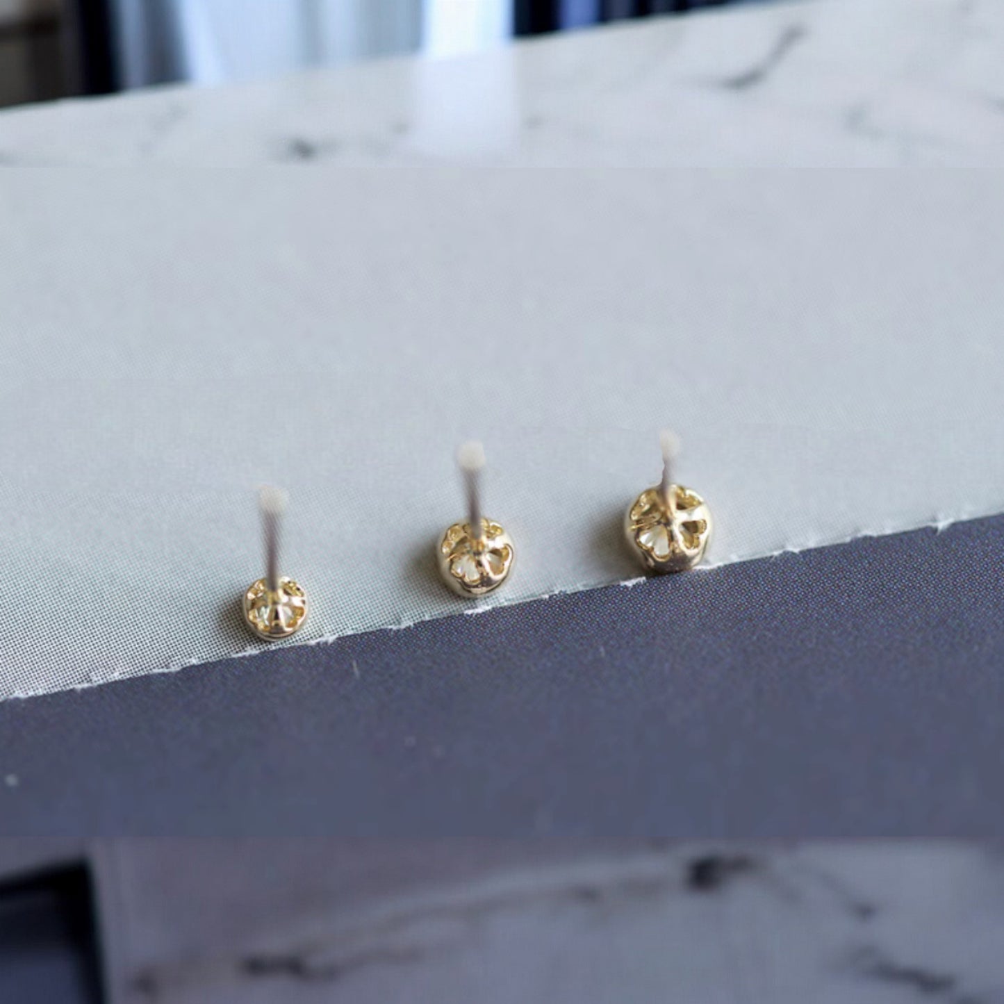 14K Pure Gold Minimal Style Zircon Stud Earrings