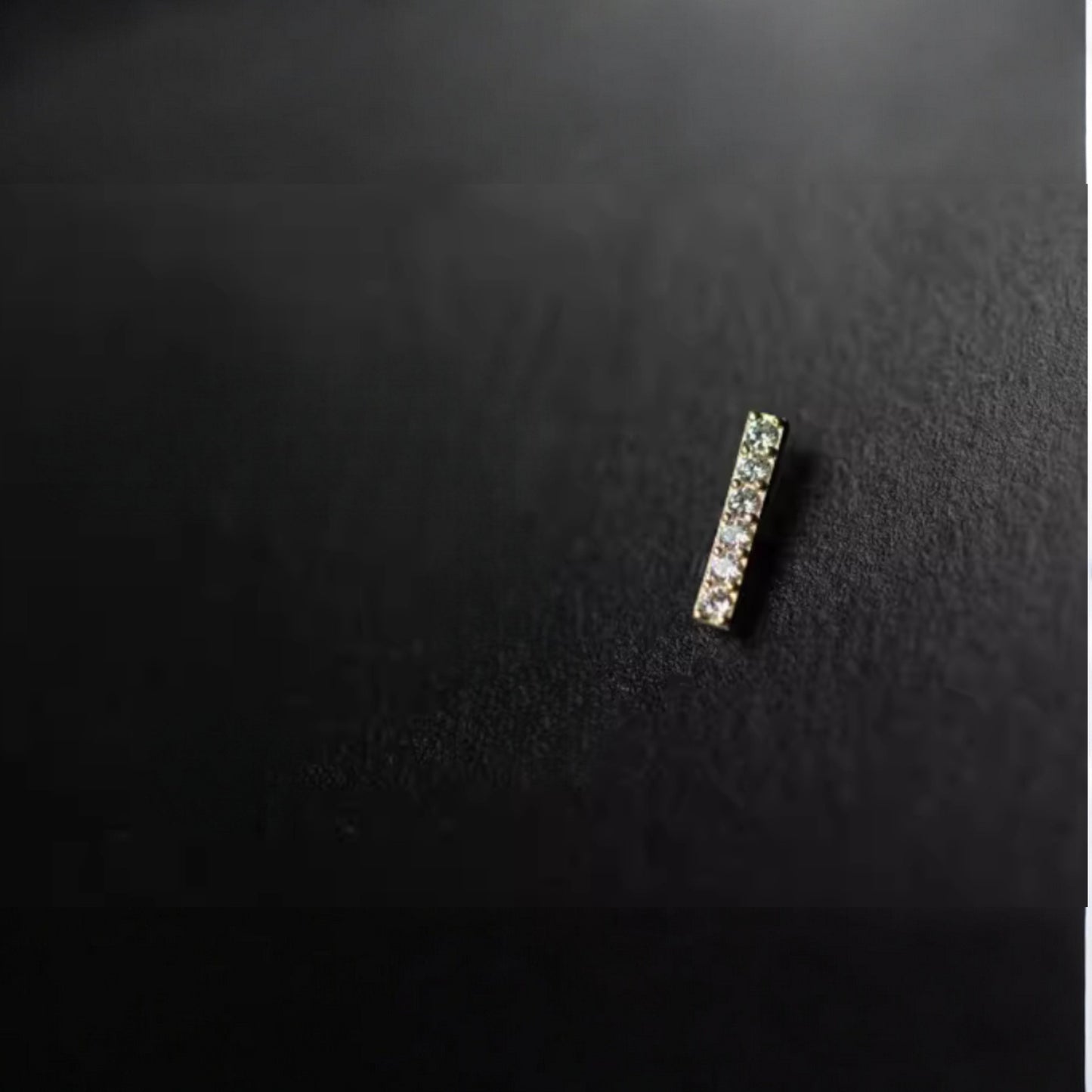 14K Pure Gold Minimal Style Zircon Stud Earring