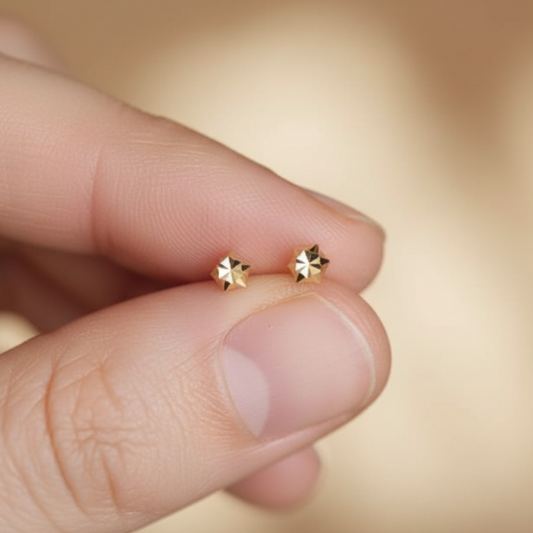 14K Pure Gold Minimal Style Mini Snowflake Cartilage Stud Earrings