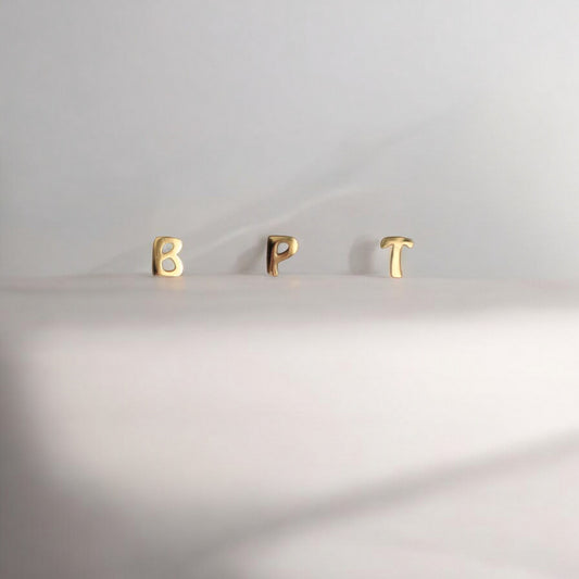 14K Pure Gold Minimal Plaint Letter Style Stud Earrings