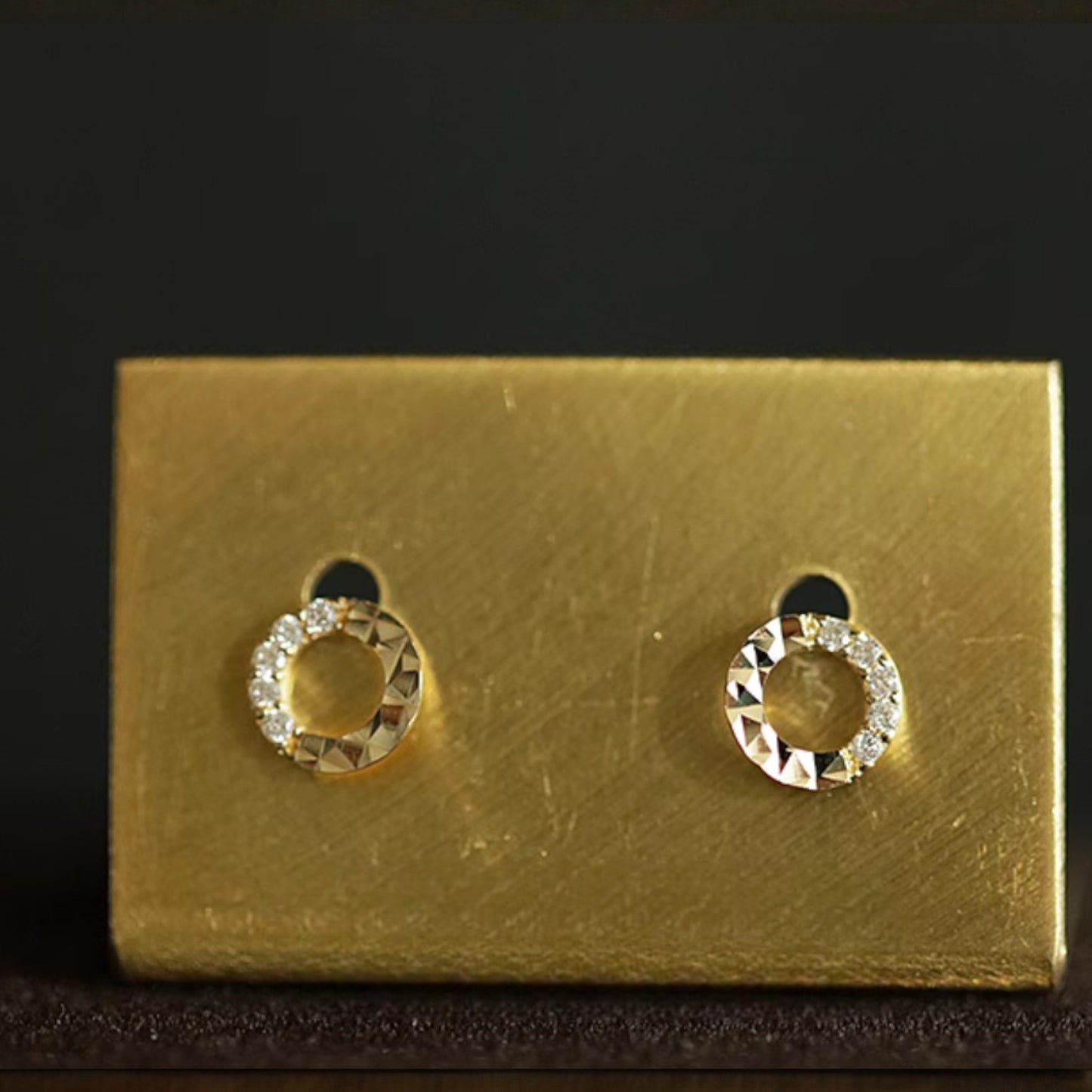 14K Pure Gold Minimal Style Miniature Zircon Round Stud Earrings
