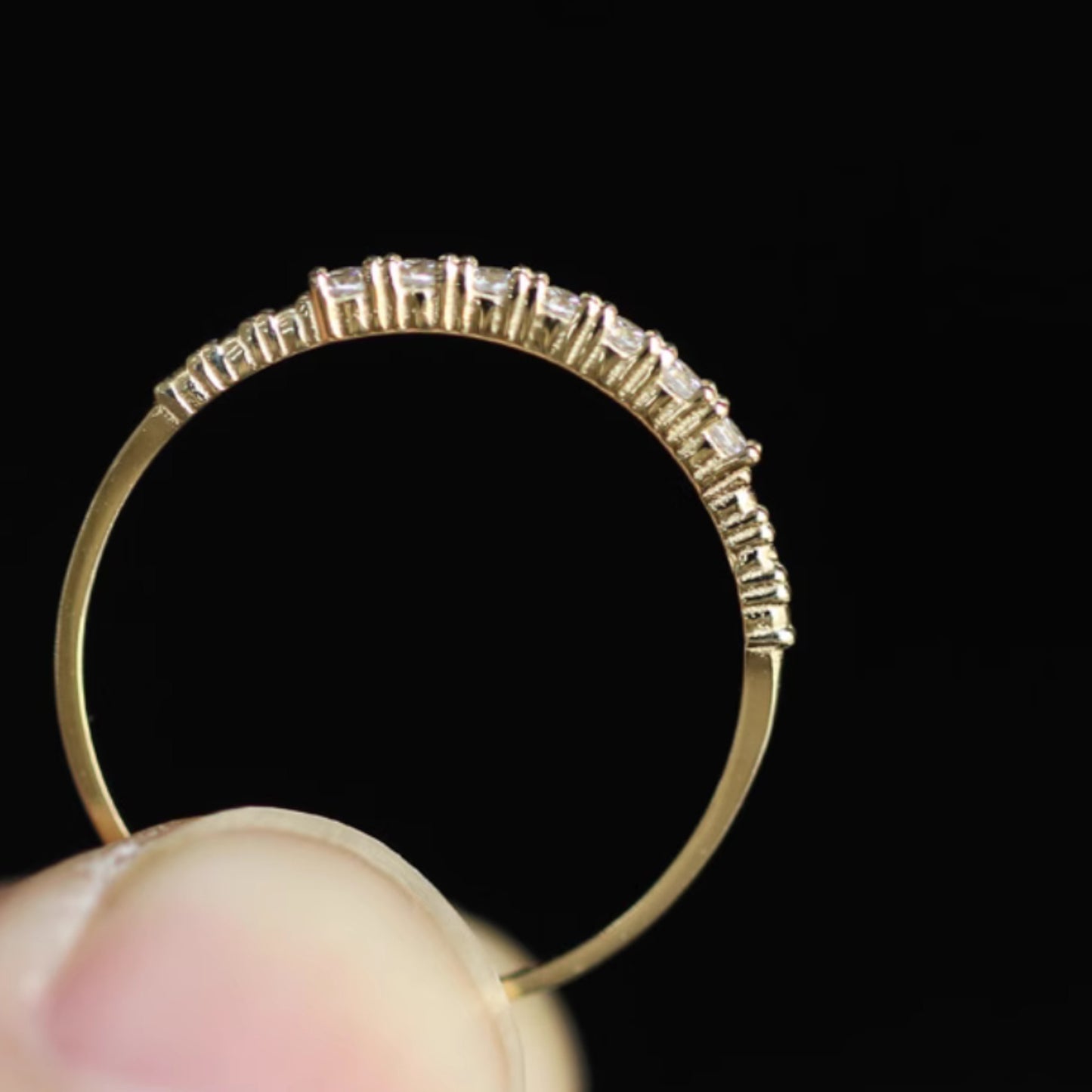 14K Pure Gold Minimal Style Zircon Round Stacking Ring