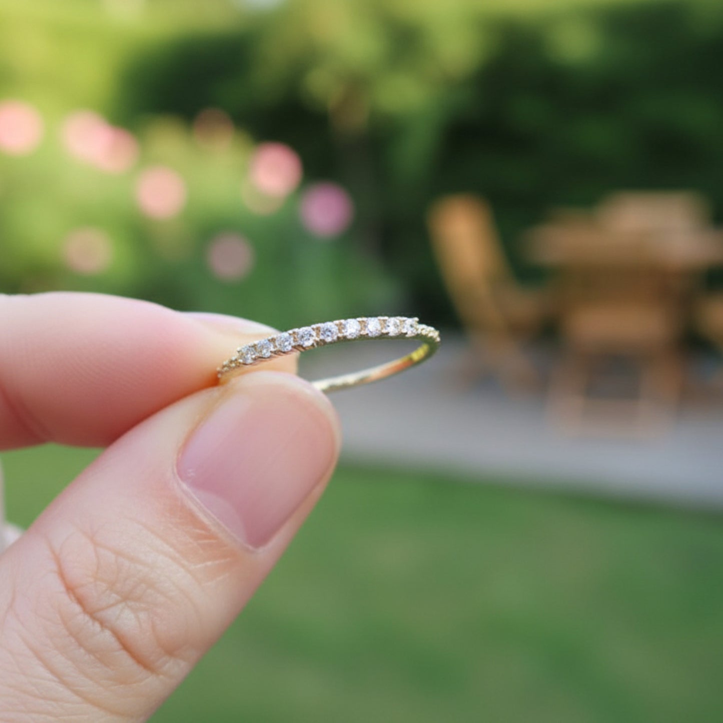 14K Pure Gold Minimal Style Zircon Round Stacking Ring