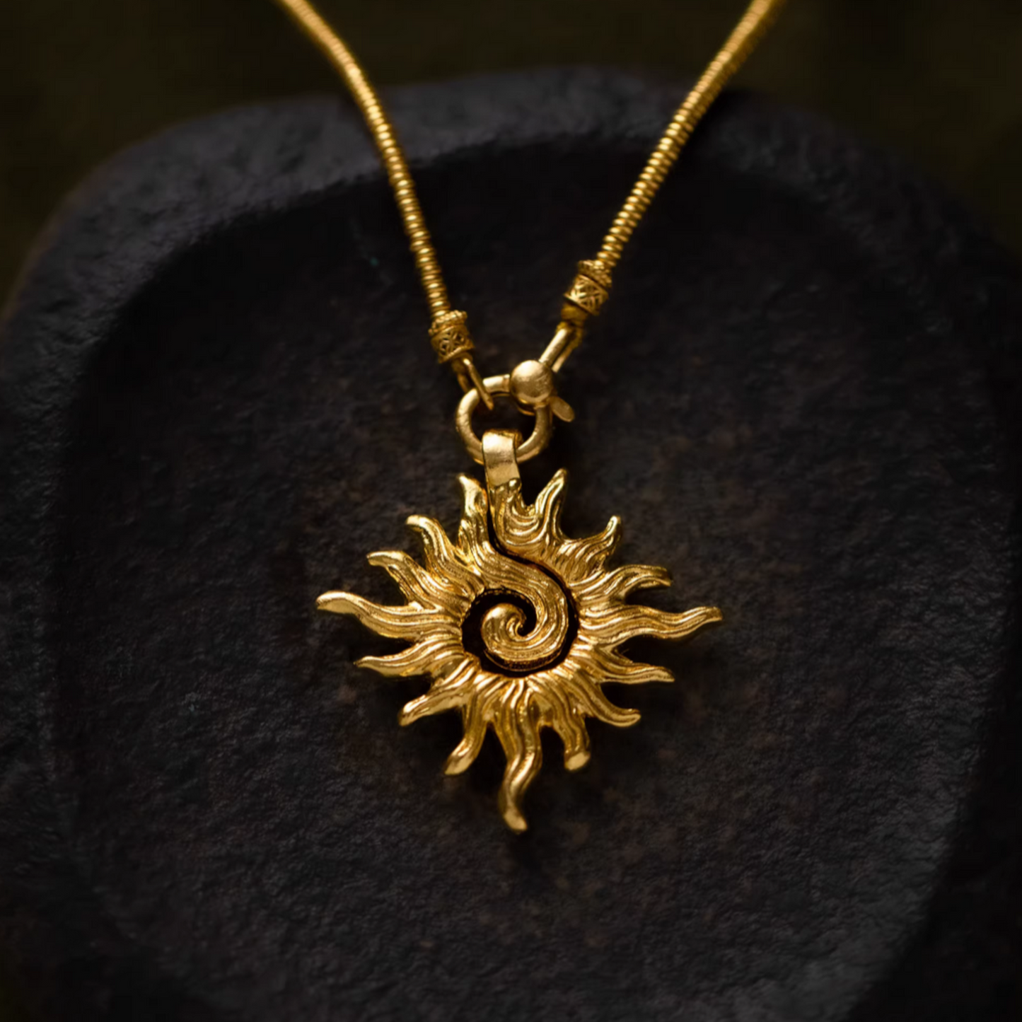 24K Pure Solid 999 Gold Antique Style Sun Pendant Necklace