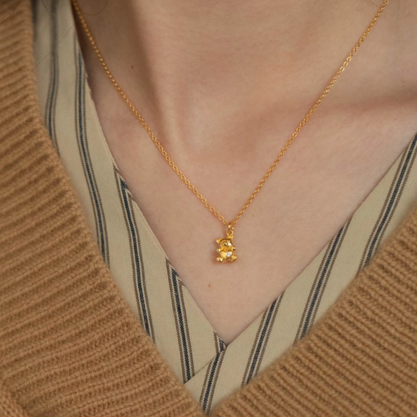 24K 999 Pure Gold Mini D.I.Y Cute Teddy Bear Holding Moissanite Heart Charm