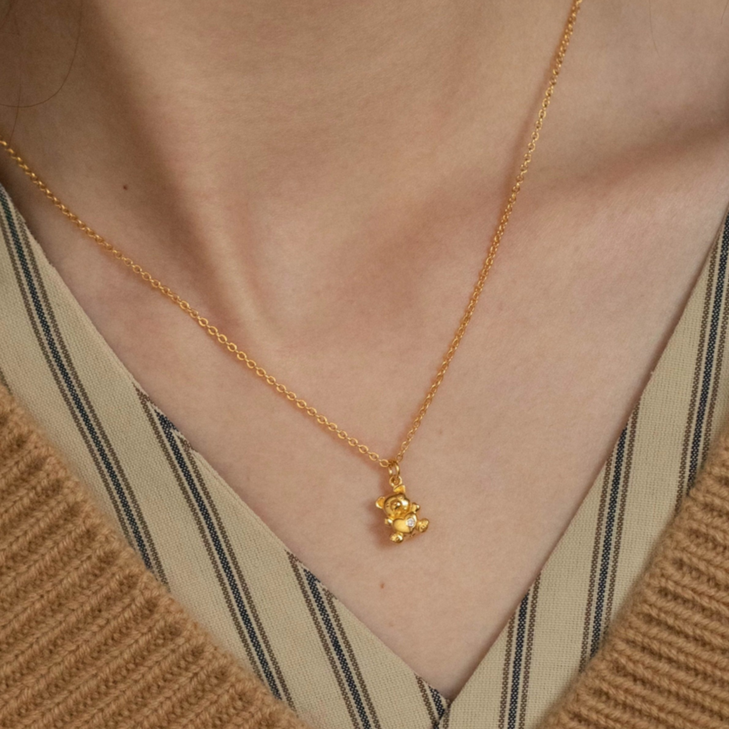 24K 999 Pure Gold Mini D.I.Y Cute Teddy Bear Holding Moissanite Heart Charm