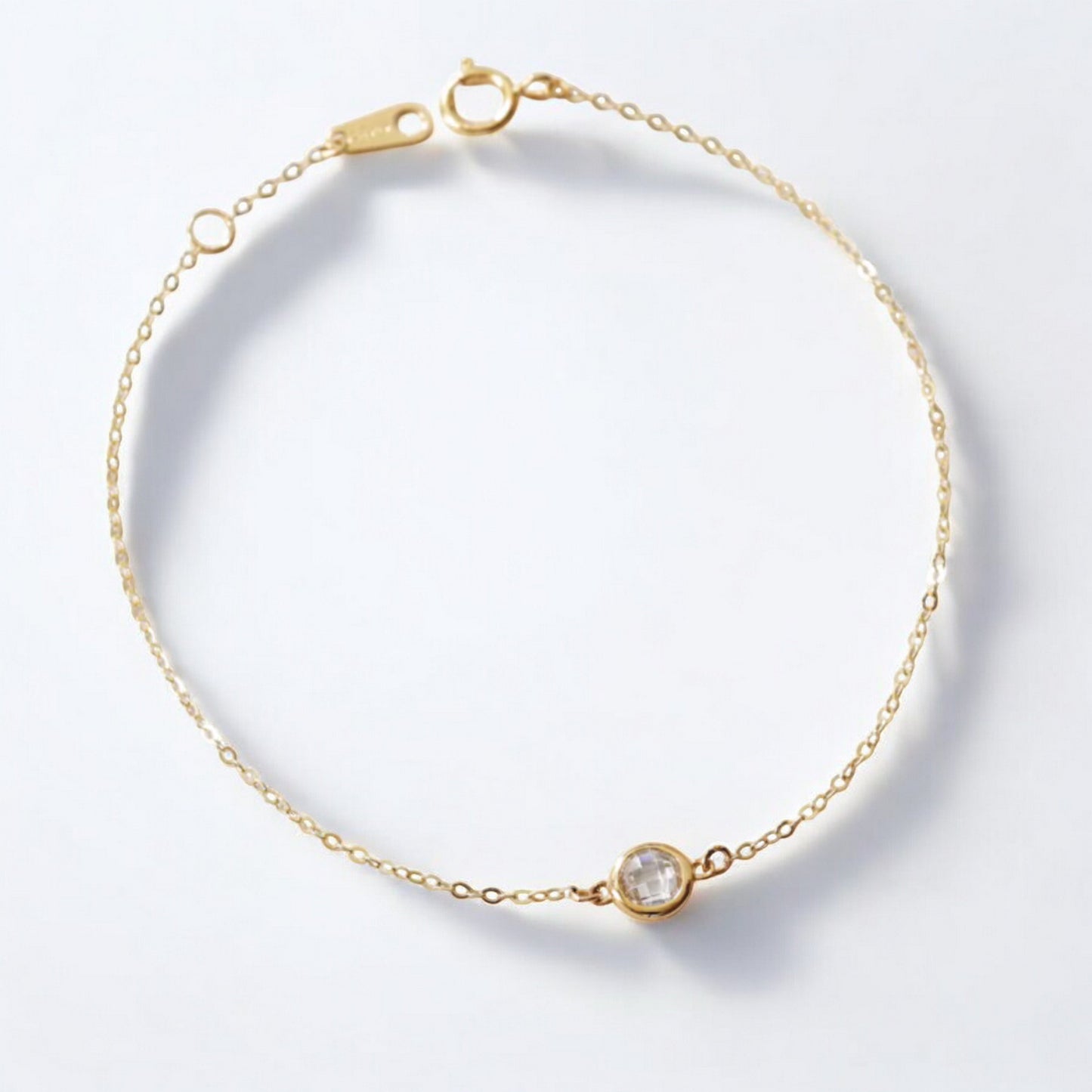 14K Gold Minimal Round Charm Bracelet