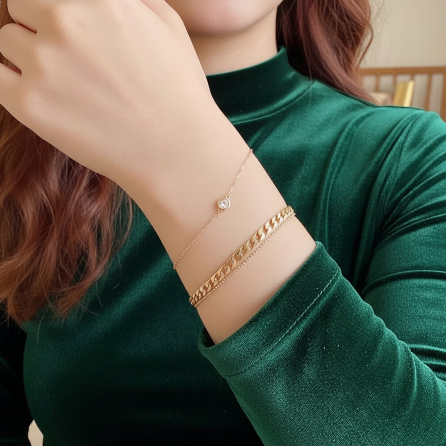 14K Gold Minimal Round Charm Bracelet