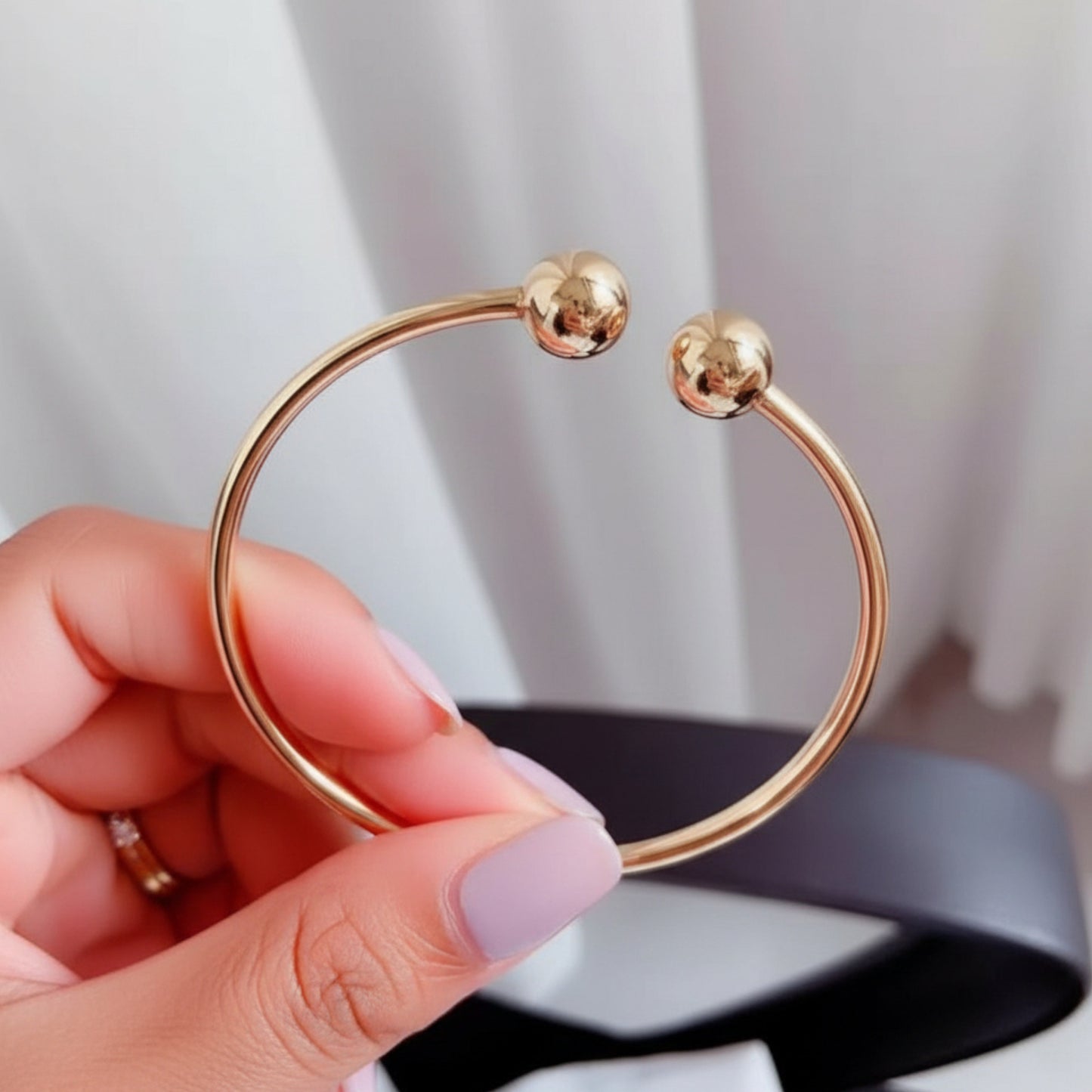 14K Gold Minimal Round Beads Bangle Bracelet