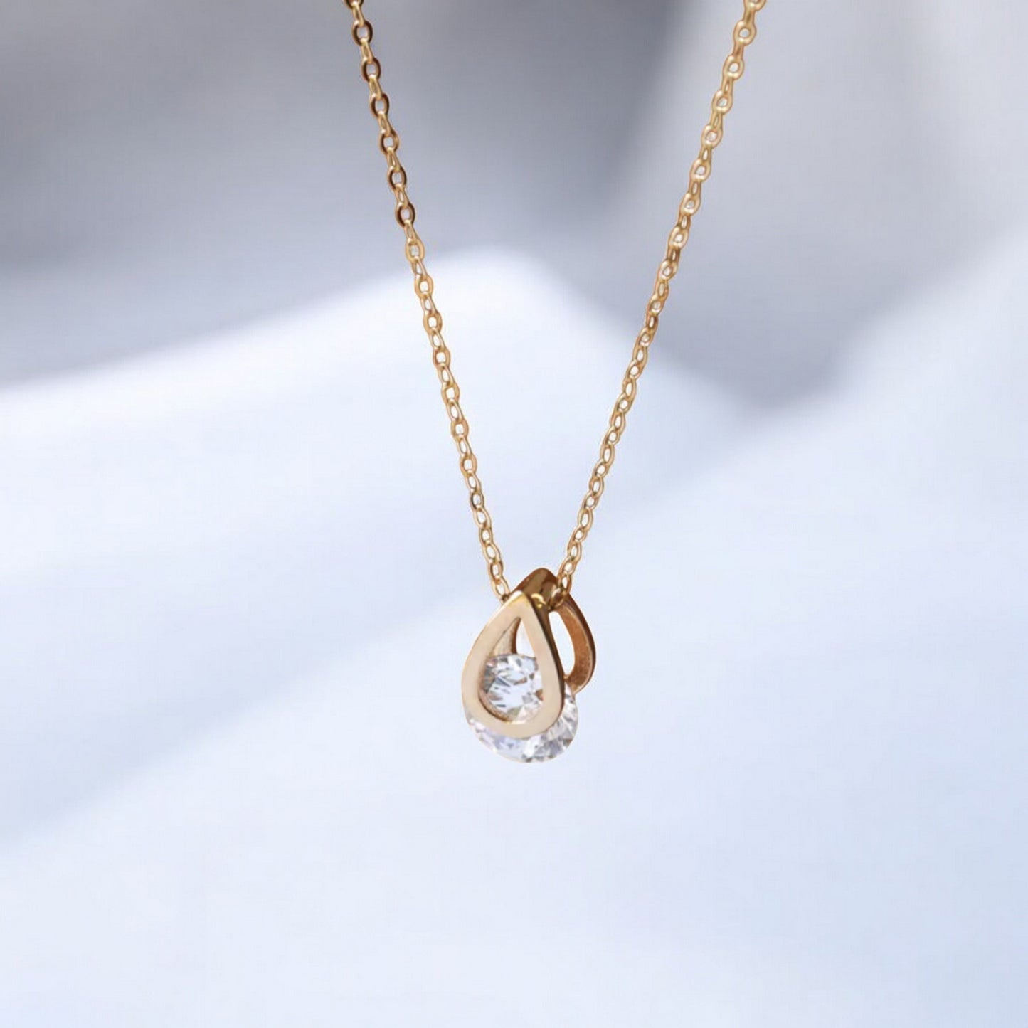14K Gold Dainty Waterdrop Zircon Pendant
