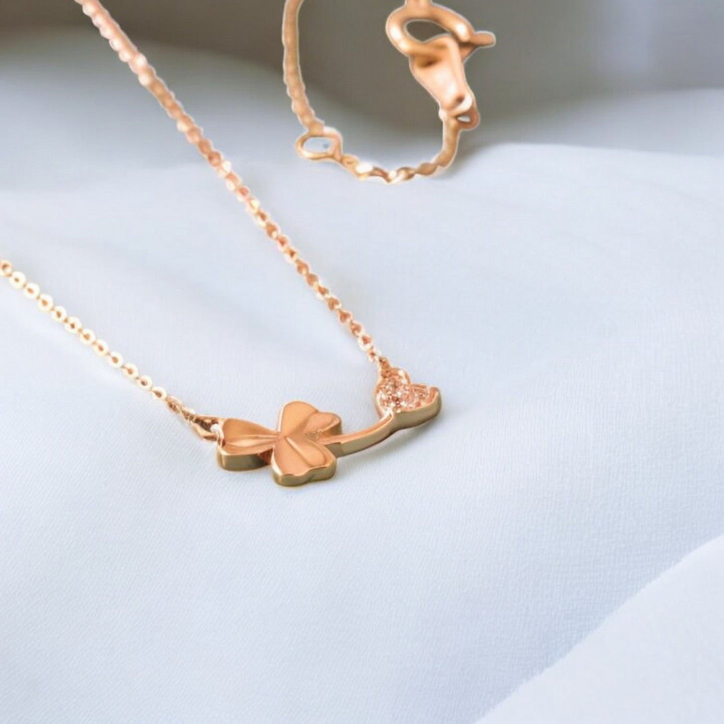 14K Gold Dainty Zircon Lucky Clover Pendant Necklace