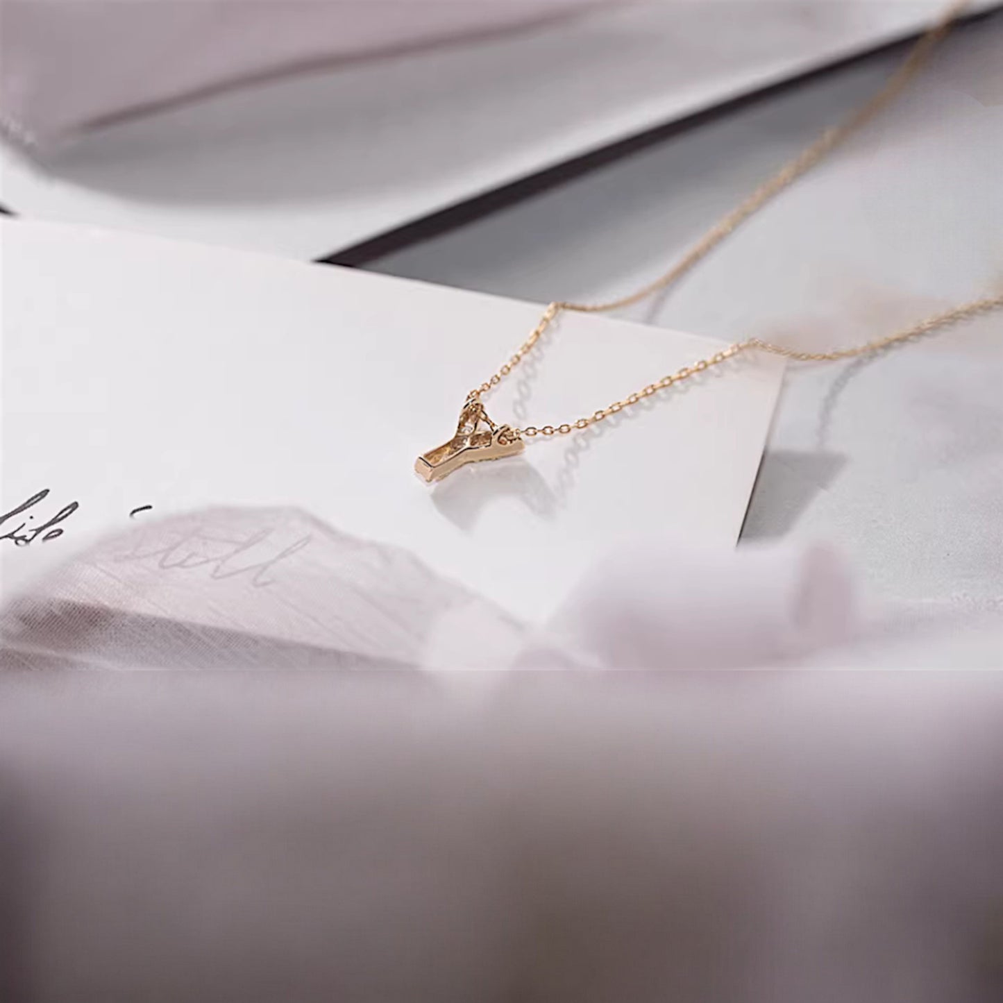 18K Pure Gold Minimal Diamond Sparkling Initial Letter Pendant Necklace