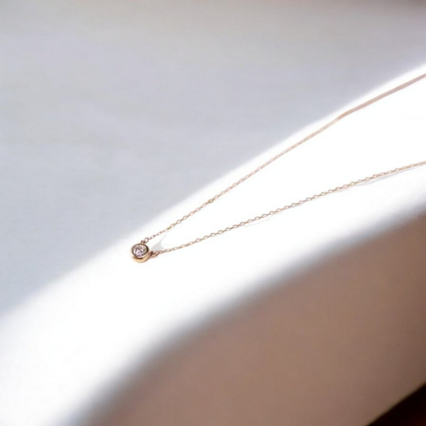 18K Pure Gold Minimal Diamond Sparkling Pendant Necklace