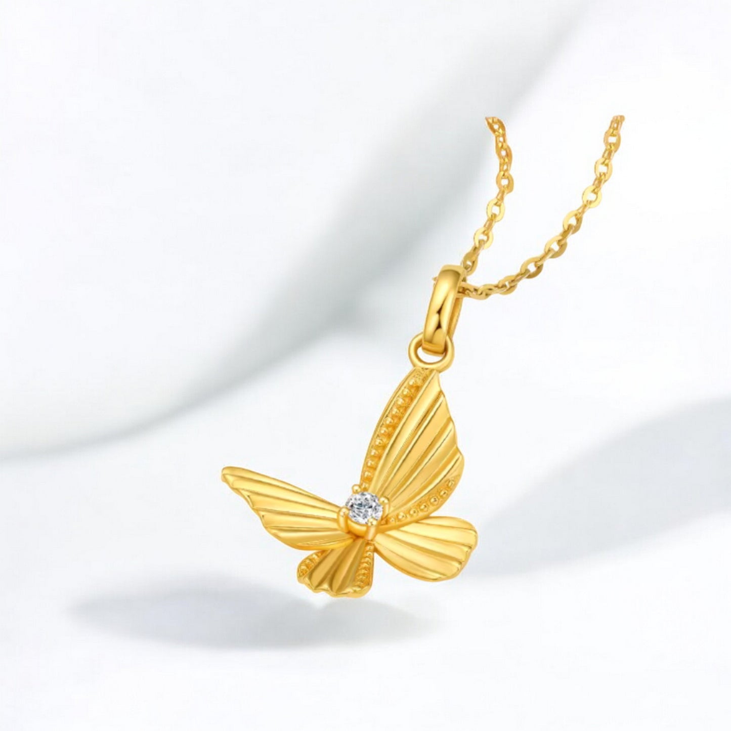 24K 999 5G Gold Sparkling Natural Diamond Butterfly Pendant