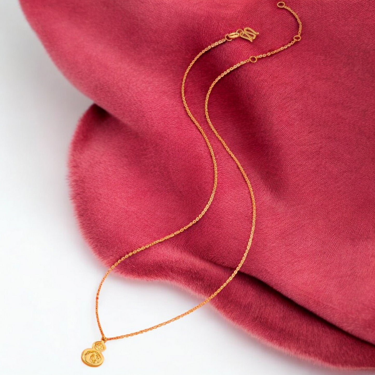 24K 999 5G Gold Lucky Sparkling Gourd Pendant Minimal Necklace