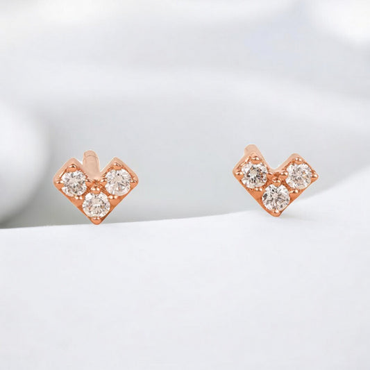 18K Rose Gold Minimal Sparkling Diamond Heart Stud Earrings